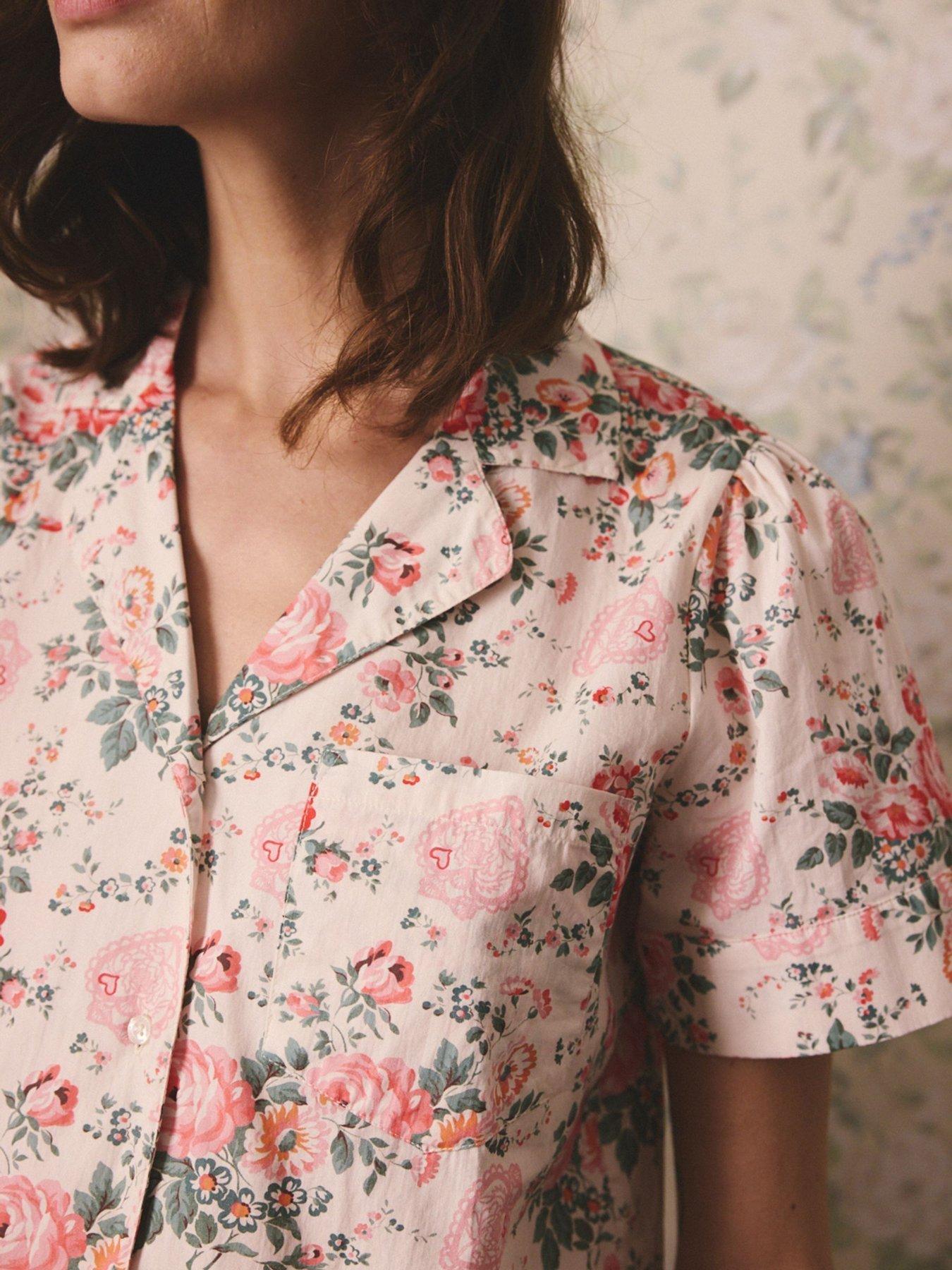 cath-kidston-button-through-pyjama-set-hackney-rose-print-creamdetail