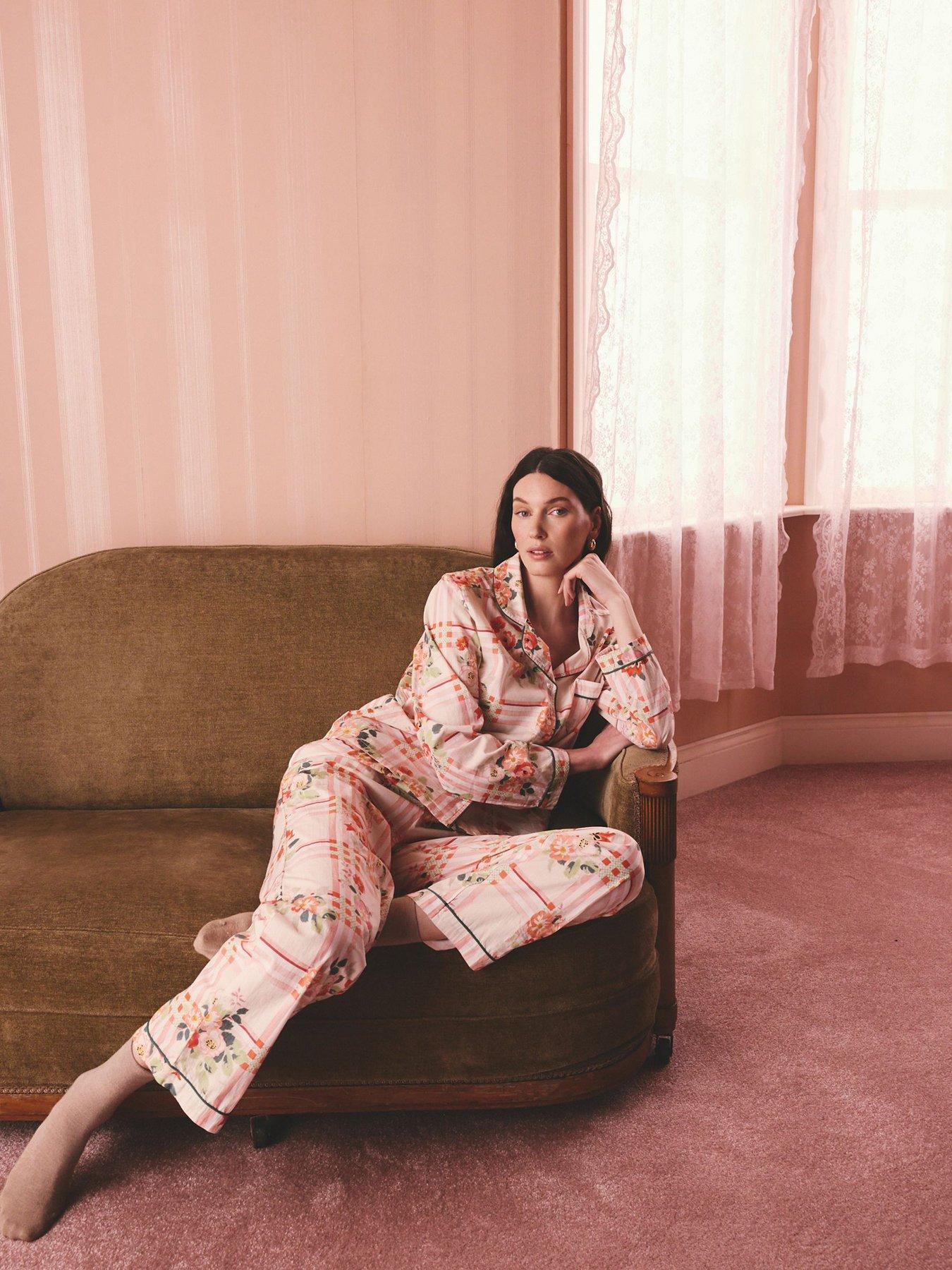 cath-kidston-button-through-pyjama-set-archive-floral-check-print-pinkdetail
