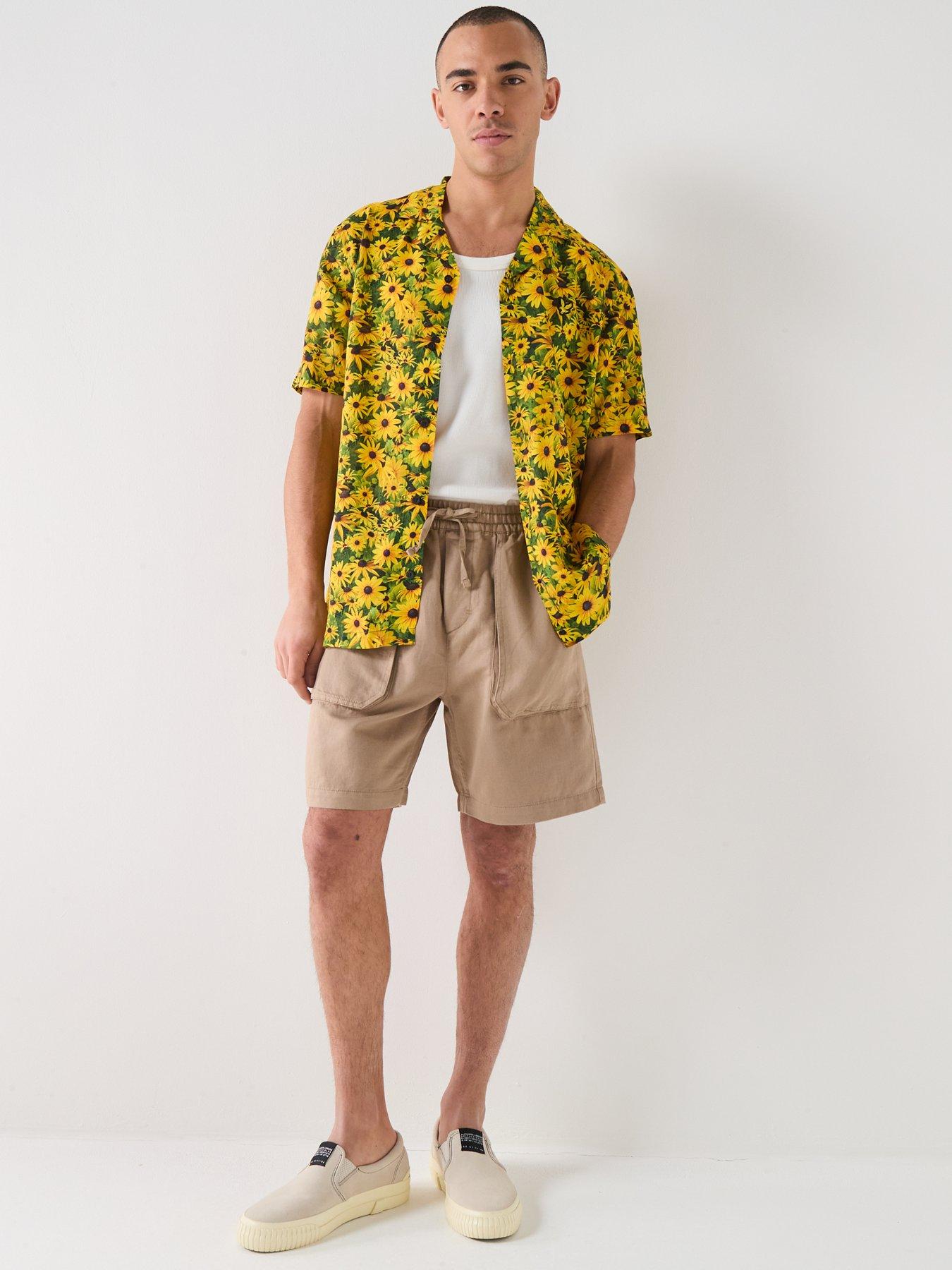 Image 3 of 5 of Lyle & Scott Lyle &amp; Scott Linen Shorts -beige