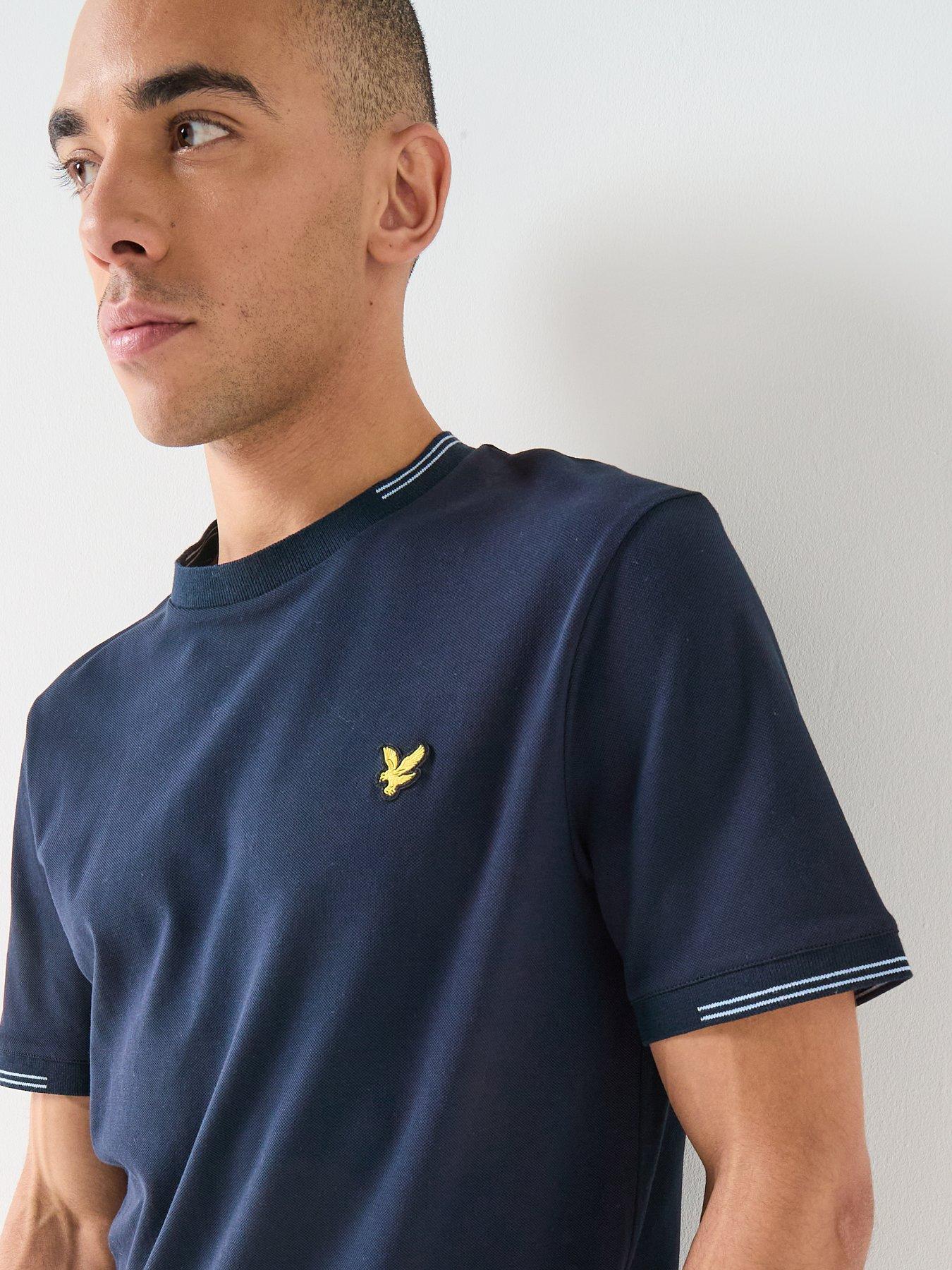 lyle-scott-quarter-tipped-t-shirt-navyoutfit