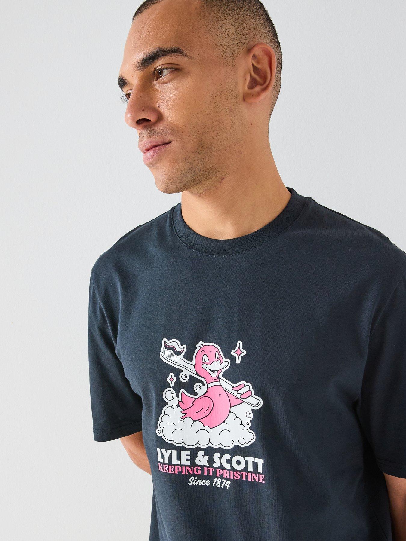 lyle-scott-rubber-duck-graphic-t-shirt-navyoutfit