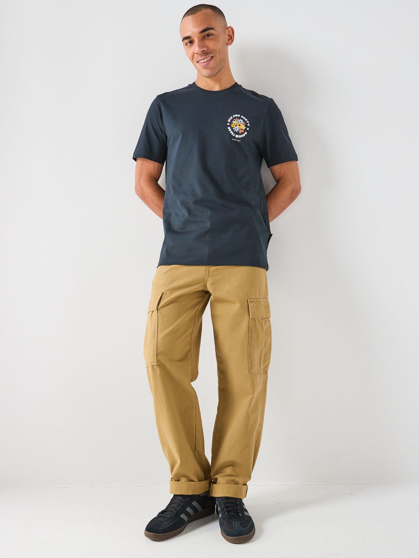 Image 3 of 4 of Lyle & Scott Nature Graphic T-Shirt - Navy
