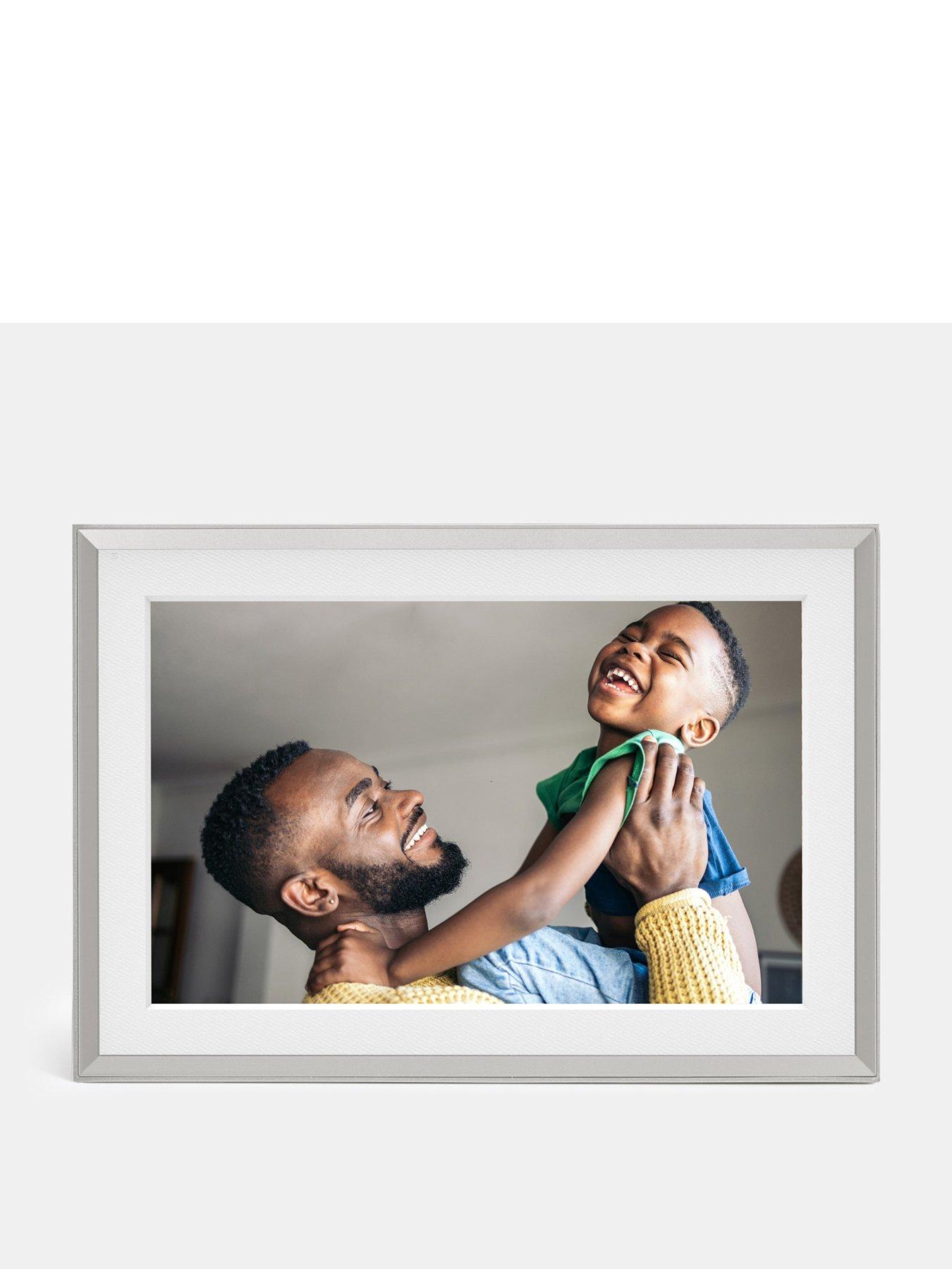 aura-carver-digital-photo-frame-mat-clay