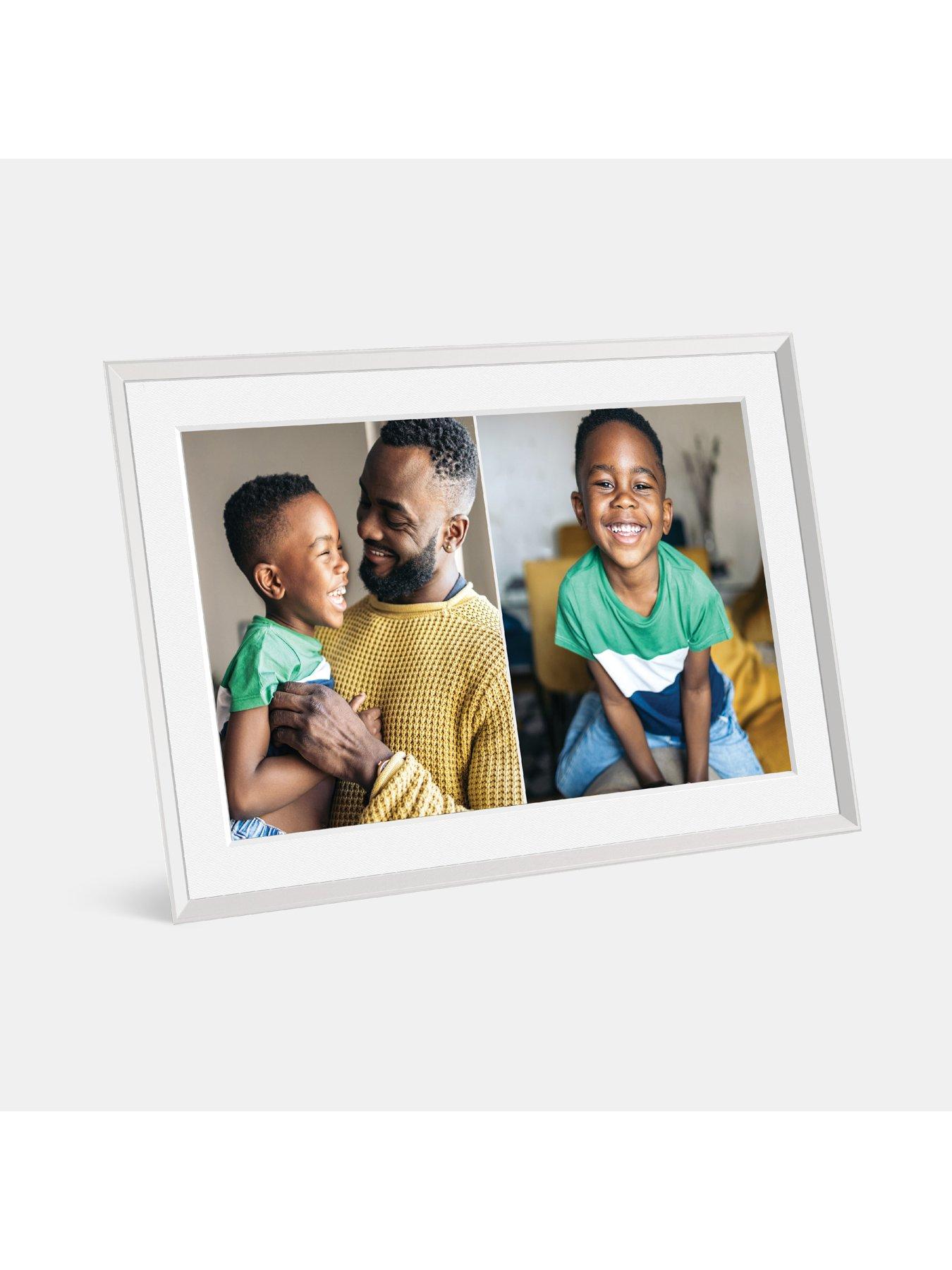 aura-carver-digital-photo-frame-mat-claystillFront