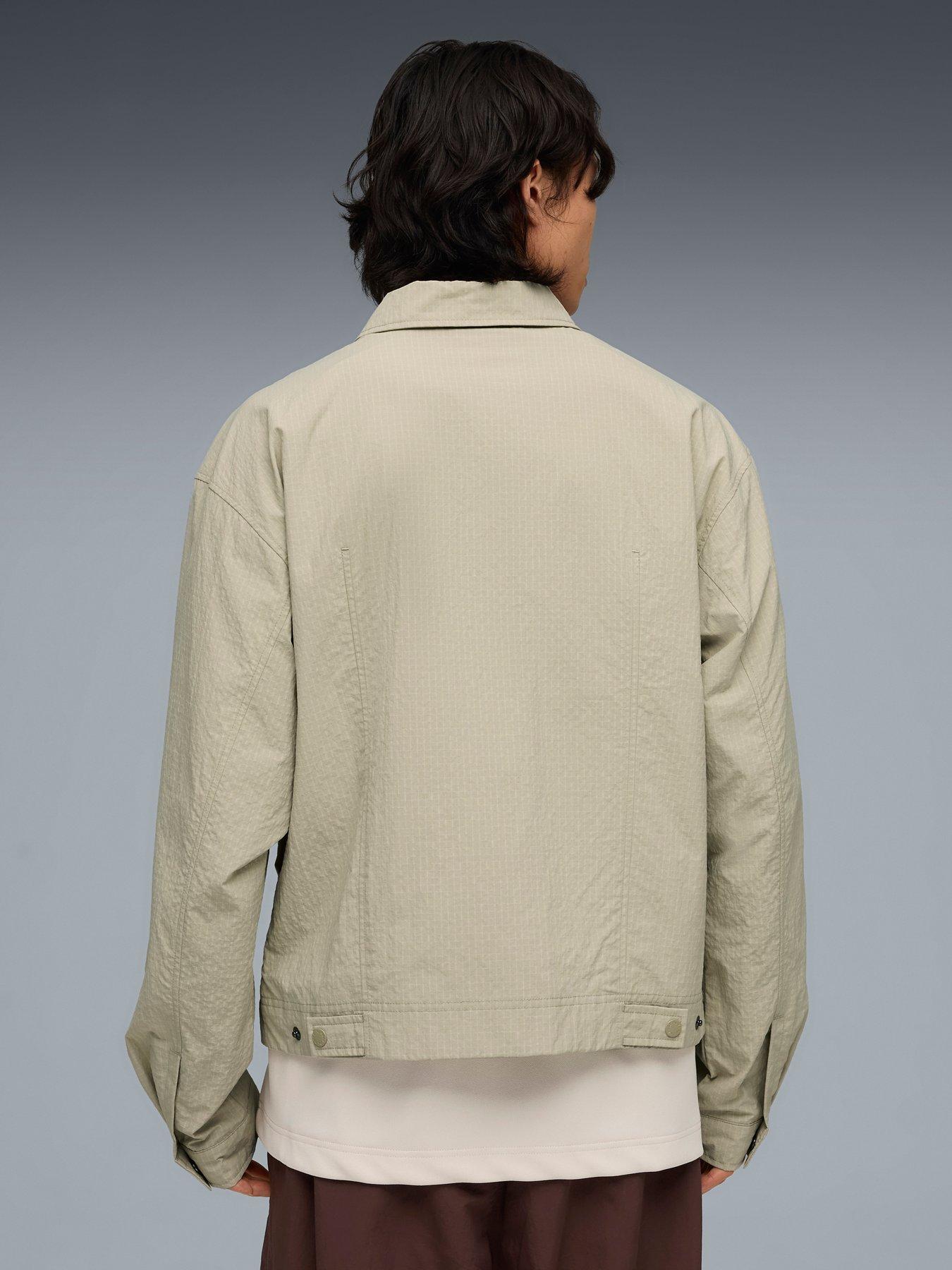 puma-mens-wardrobe-essential-chore-jacket-pebble-grayoutfit