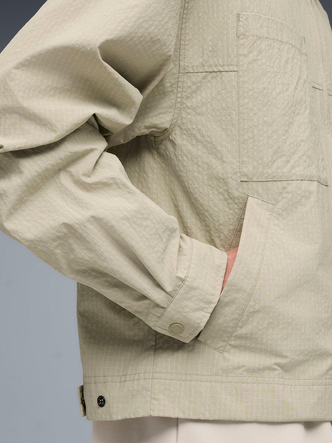 puma-mens-wardrobe-essential-chore-jacket-pebble-graydetail