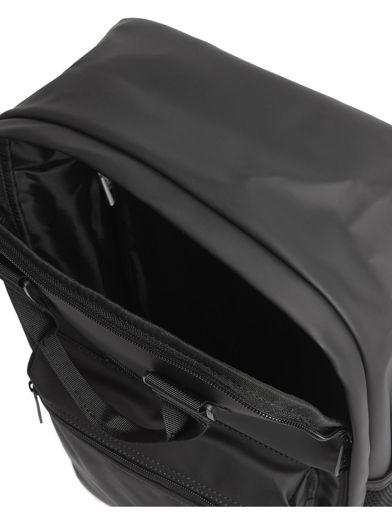 lyle-scott-weather-resistant-backpack-blackoutfit