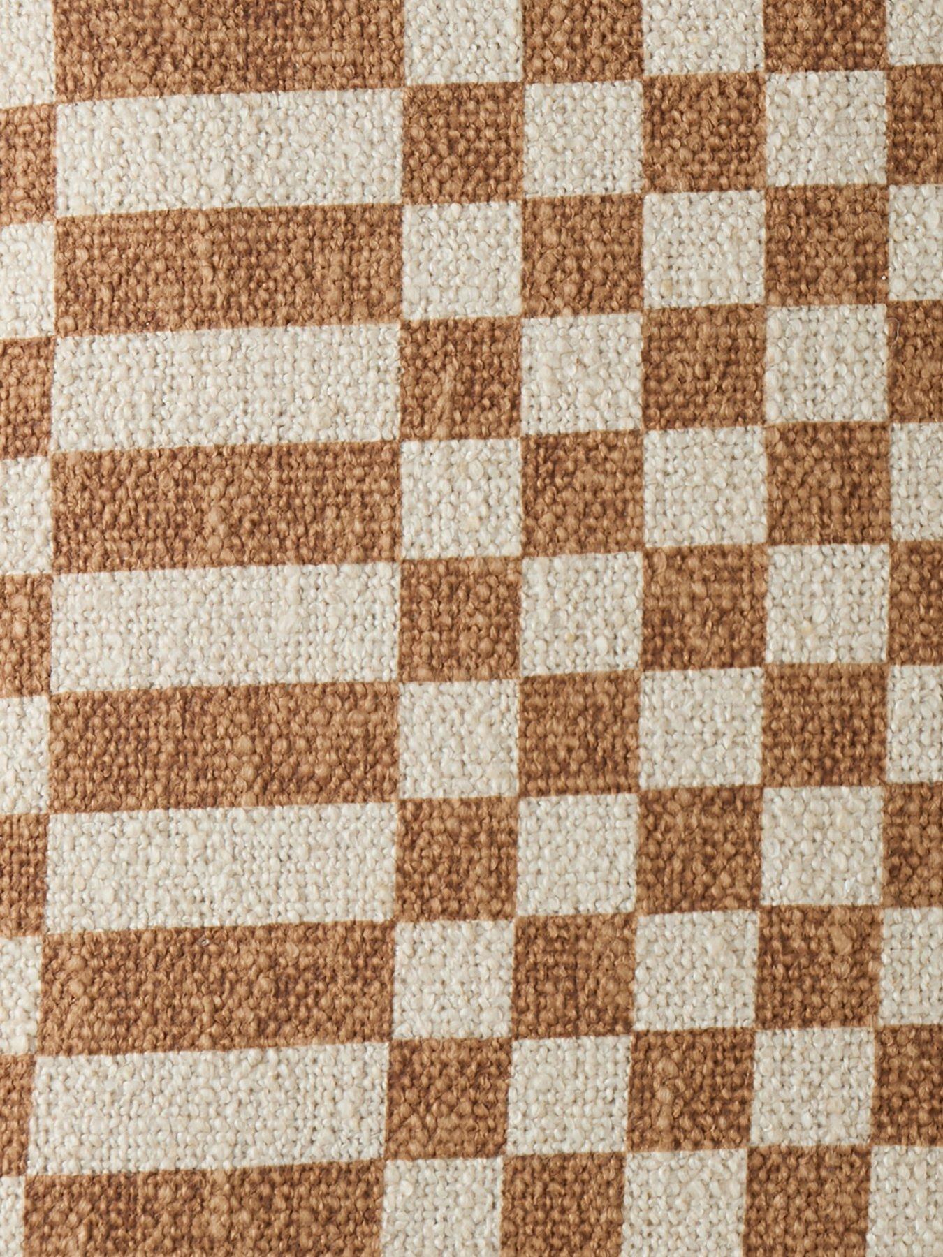 the-very-collection-revive-checker-cushionoutfit