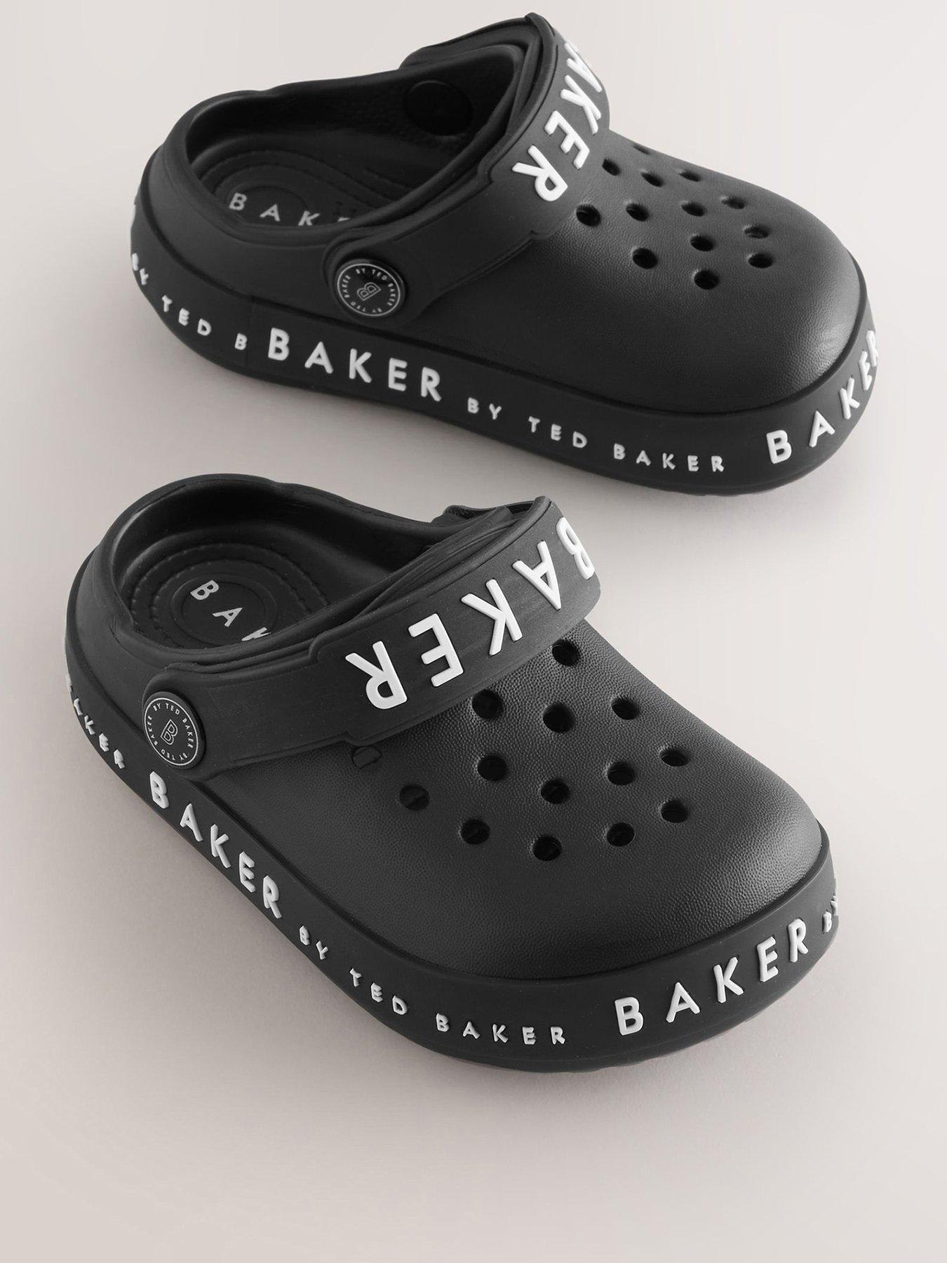 ted-baker-younger-boys-logo-clog-shoes-blackstillFront