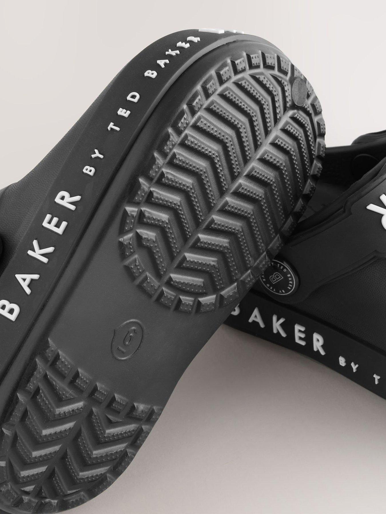 ted-baker-younger-boys-logo-clog-shoes-blackdetail