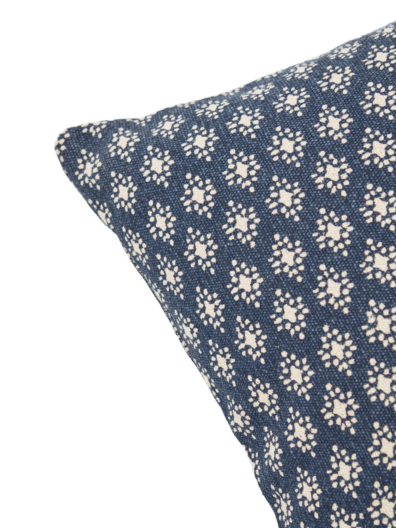 the-very-collection-zen-block-print-cushiondetail
