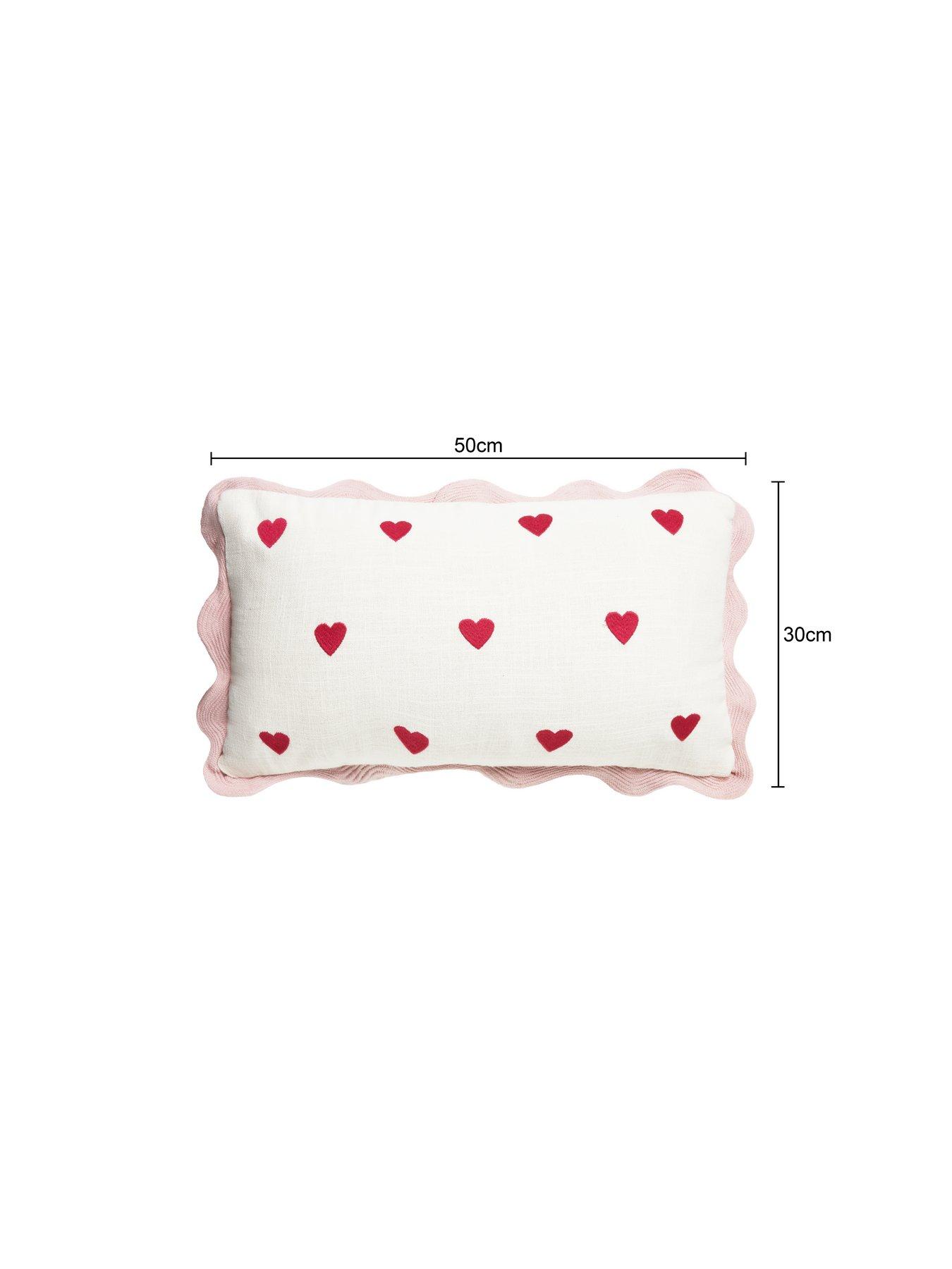 the-very-collection-valentines-heart-cushionback