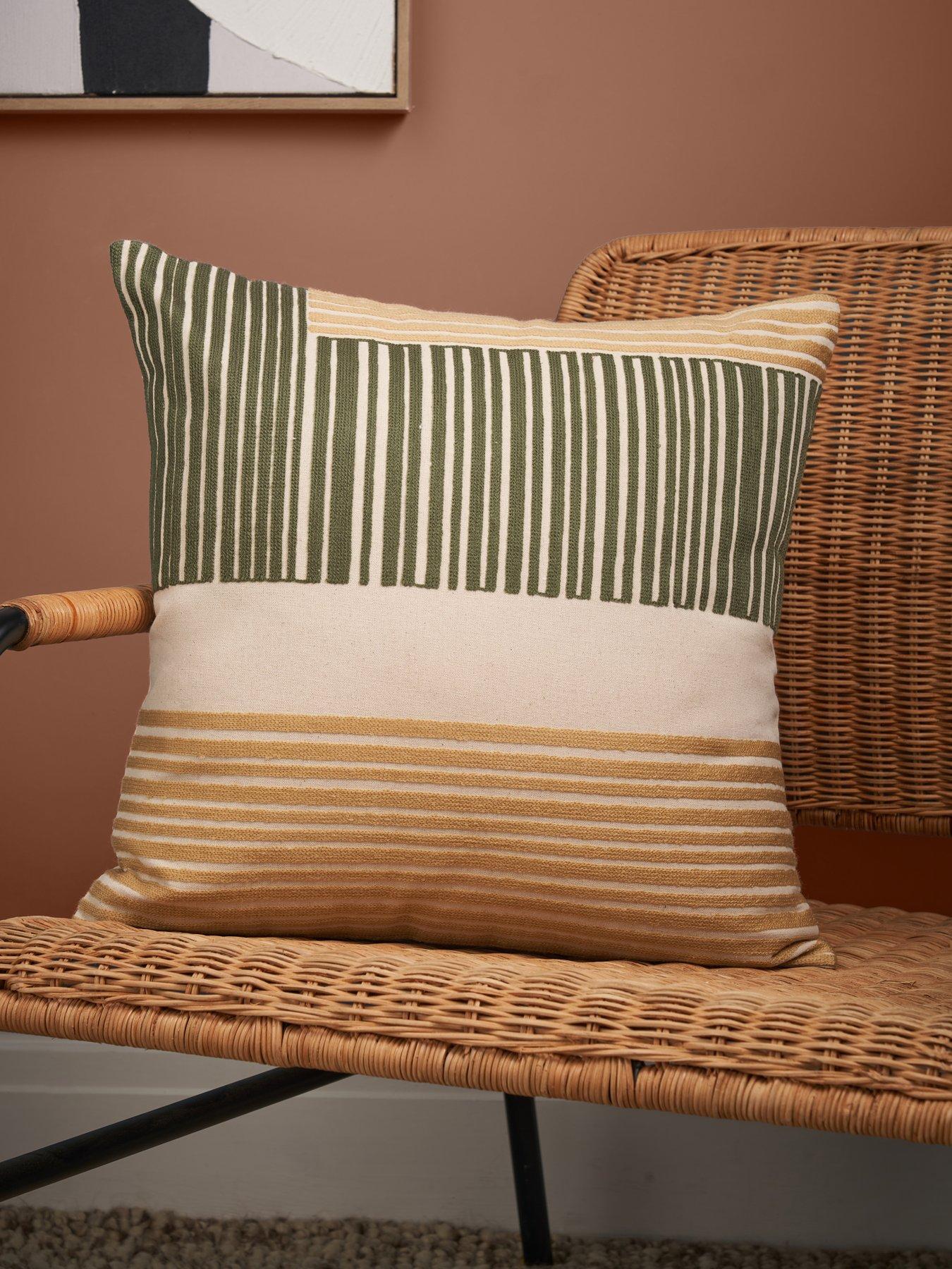 the-very-collection-revive-lines-cushionfront