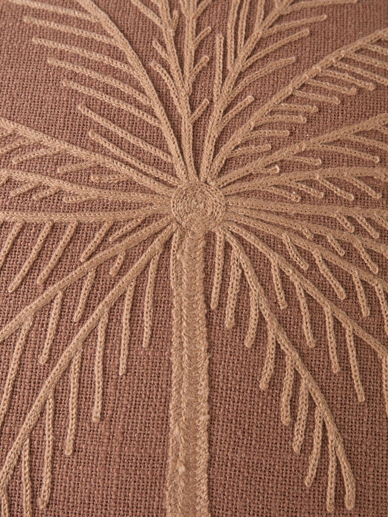the-very-collection-palm-springs-cushionoutfit