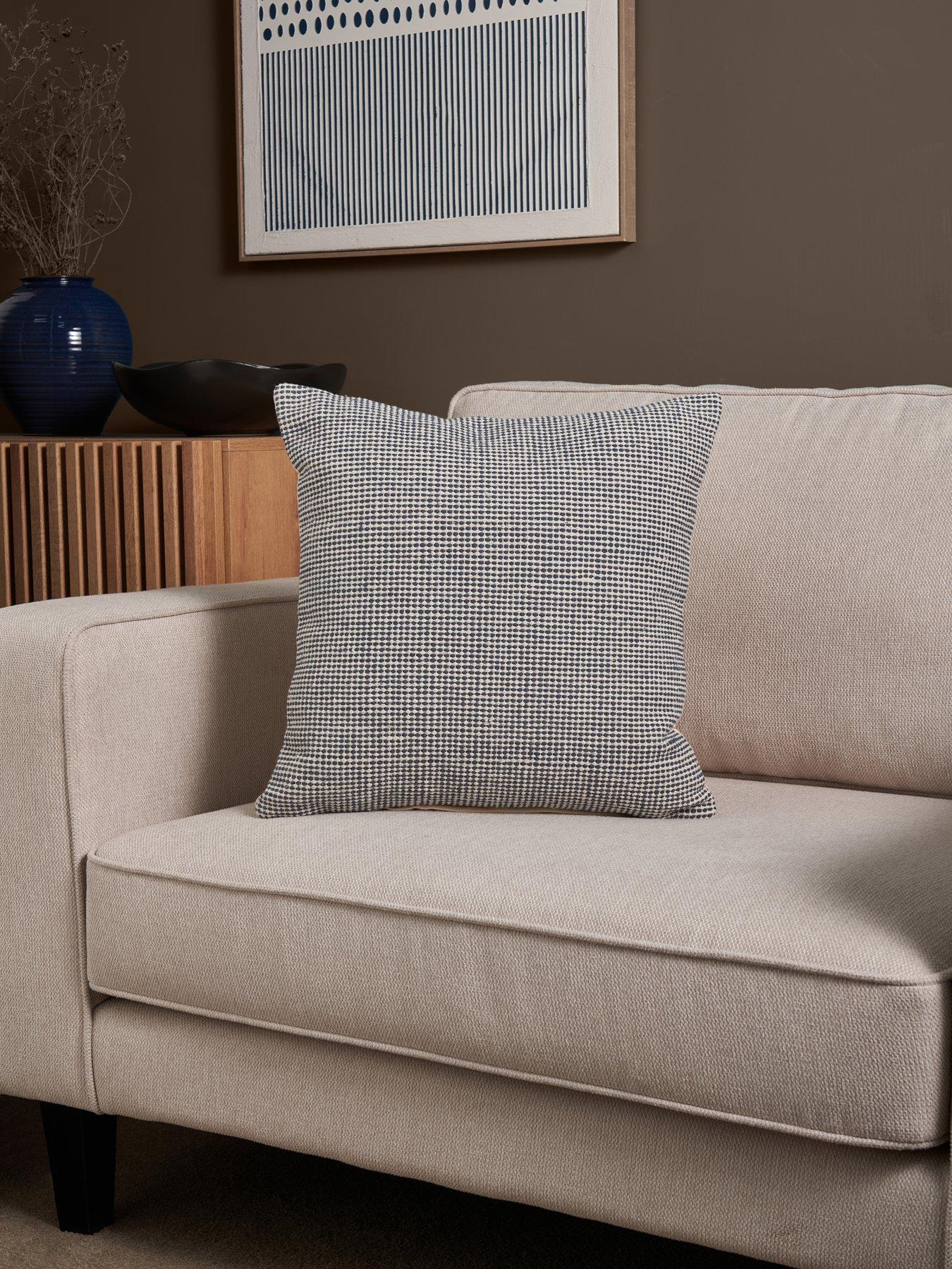 the-very-collection-zen-woven-dot-cushionback