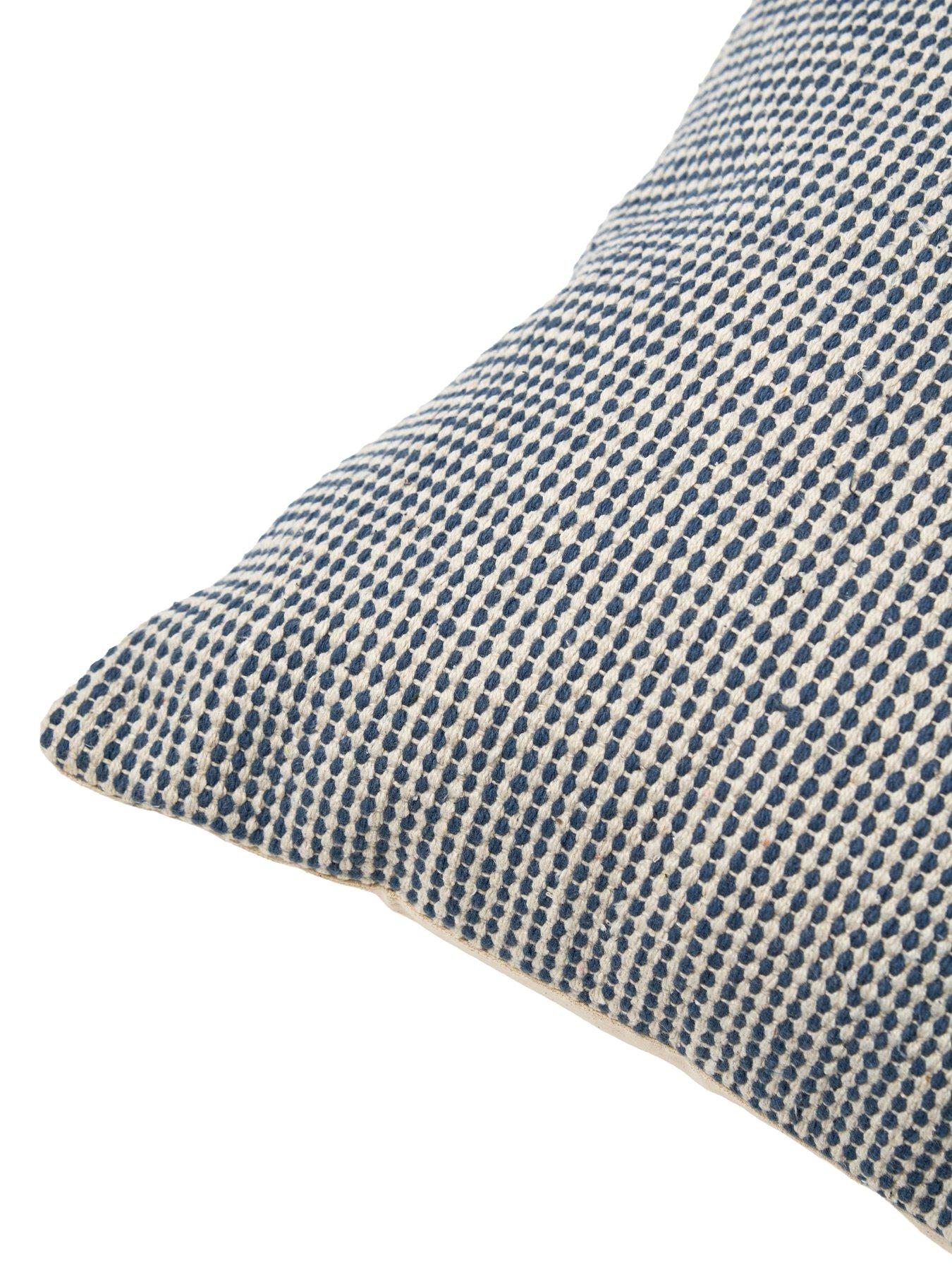 the-very-collection-zen-woven-dot-cushiondetail