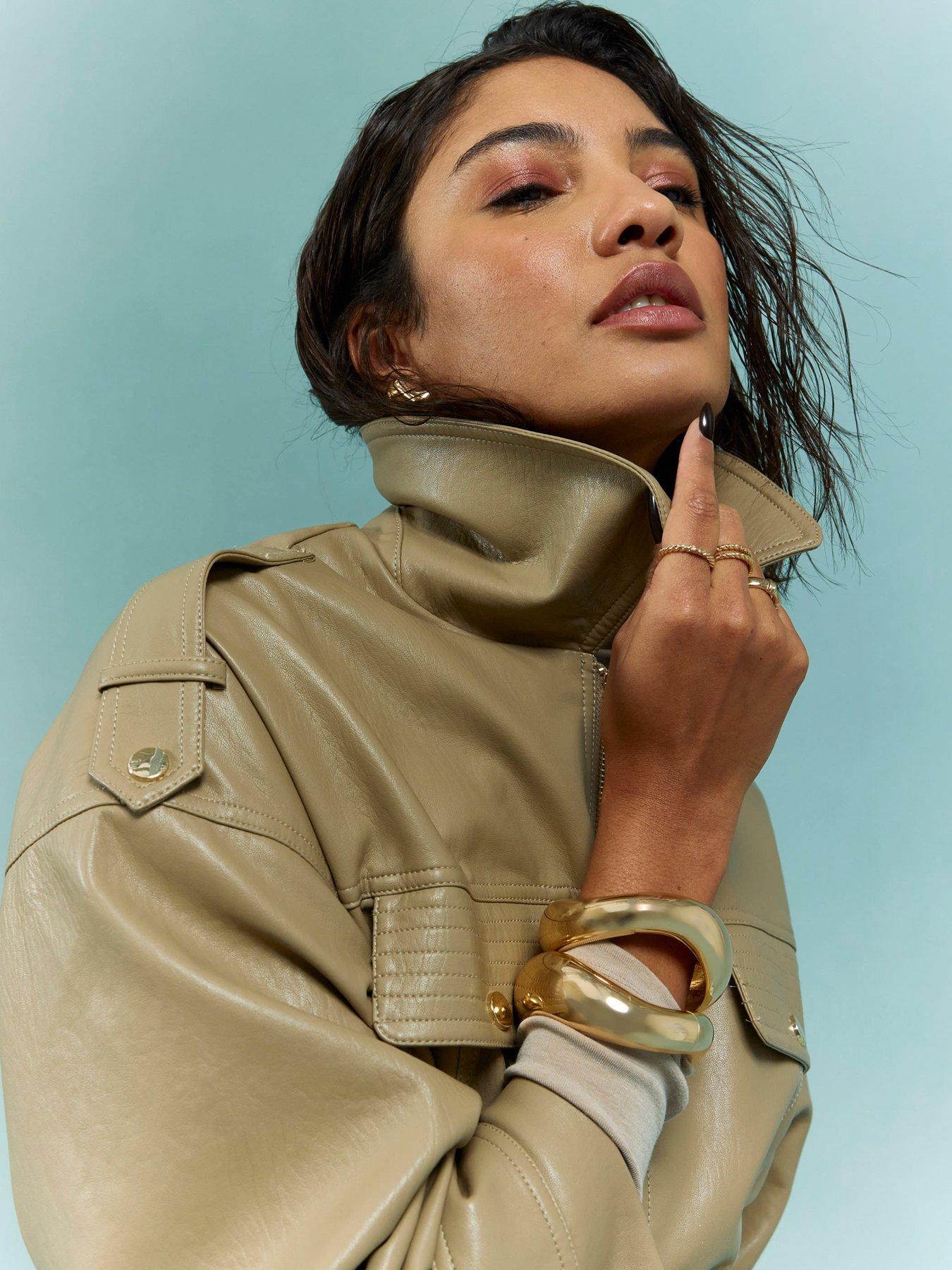 river-island-utility-cinch-waist-jacket-beigeoutfit