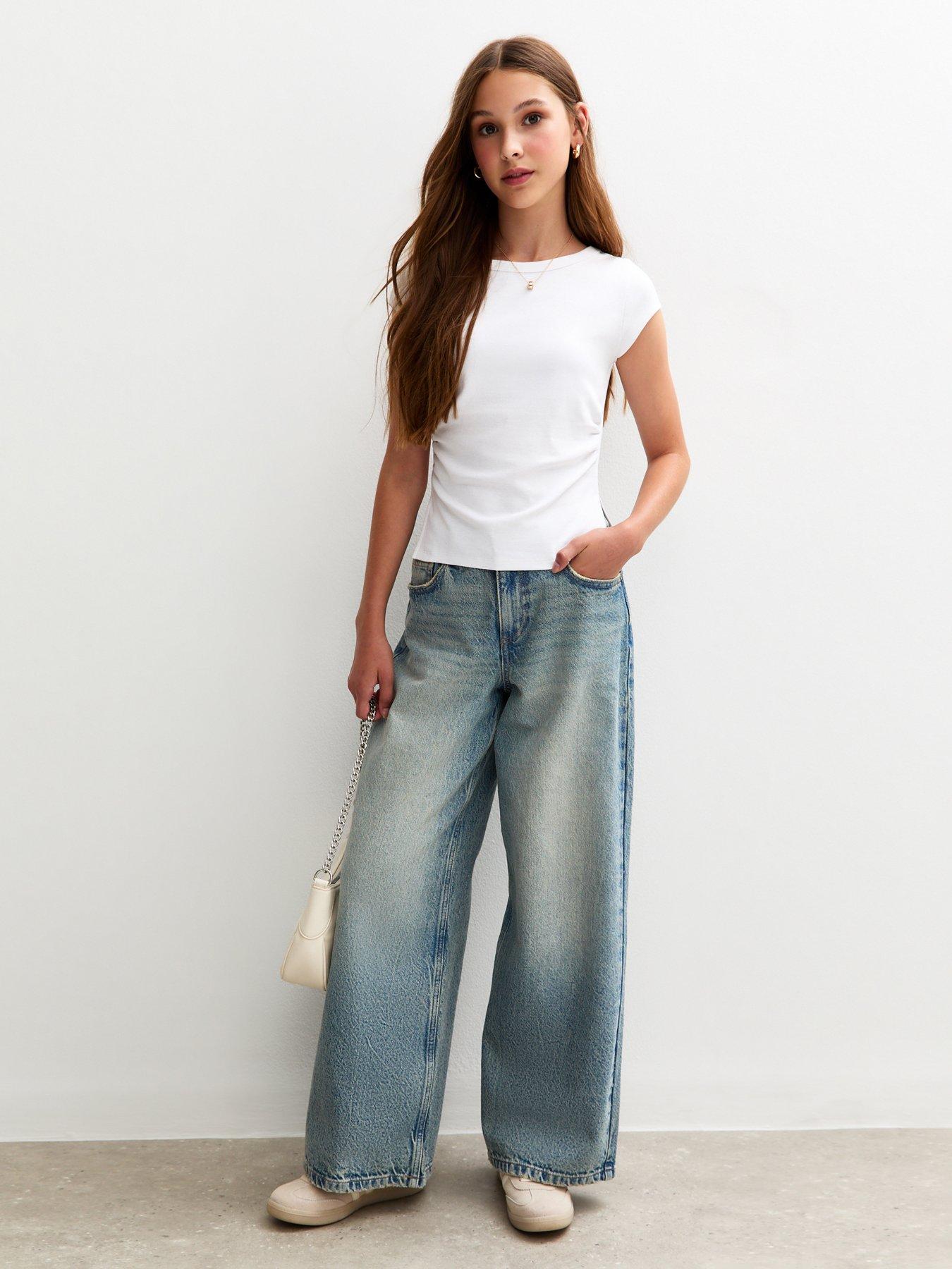 Image 3 of 5 of New Look 915 Girls Split Side Ruched Cap Sleeve Top - White