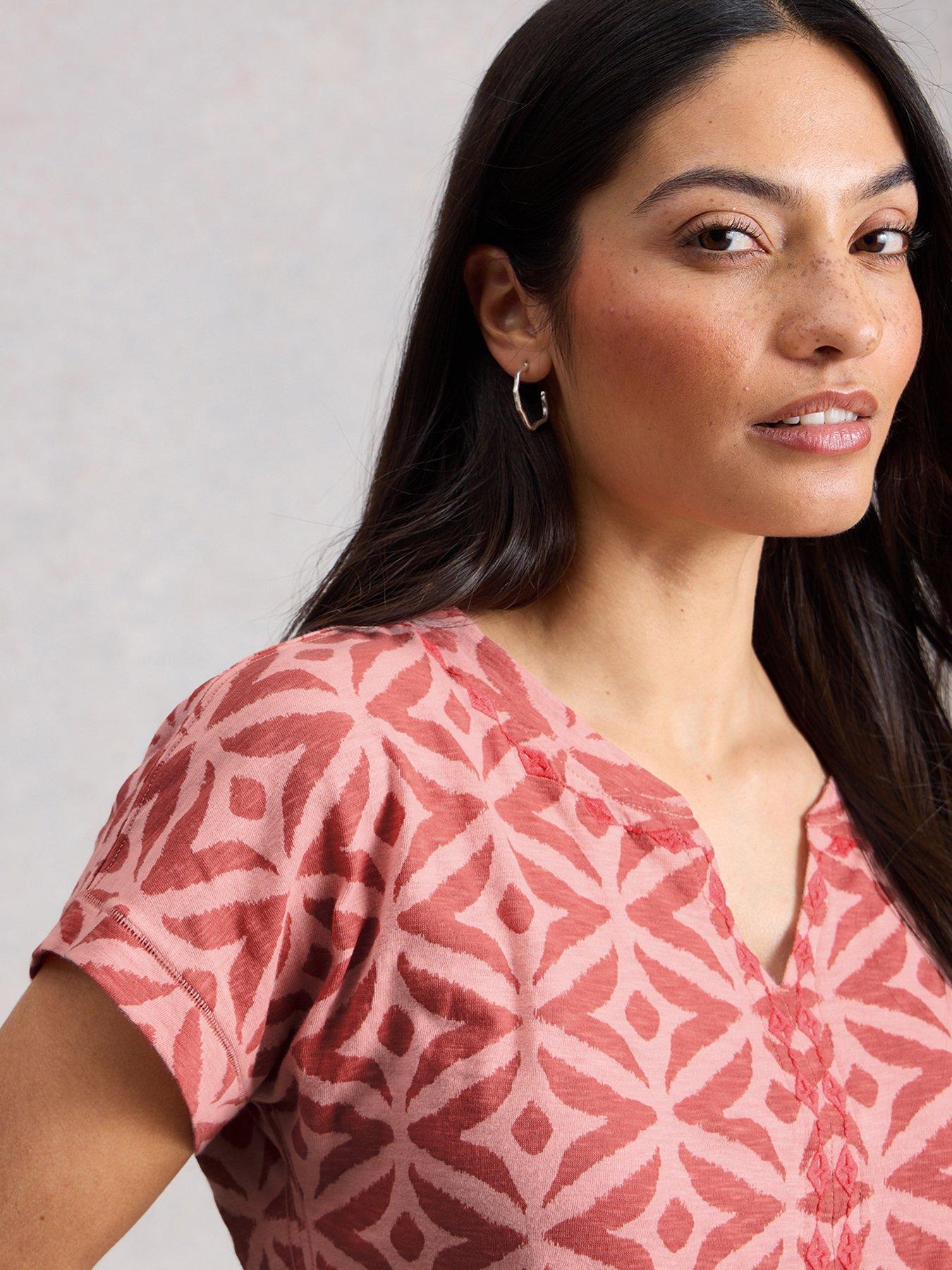 white-stuff-nelly-print-embroidered-t-shirt-pinkoutfit
