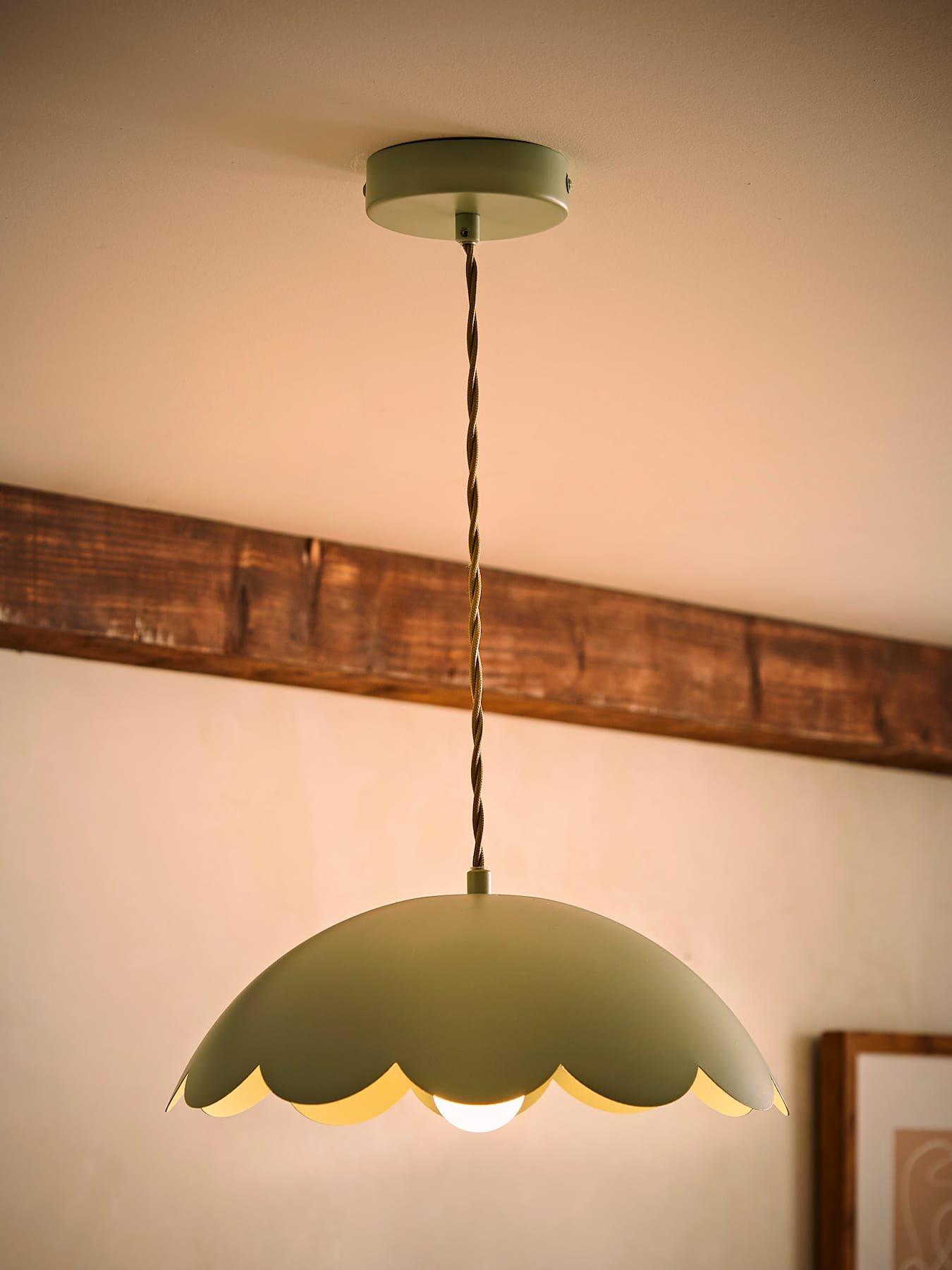 valuelights-millie-flower-scallop-pendant-ceiling-lightback