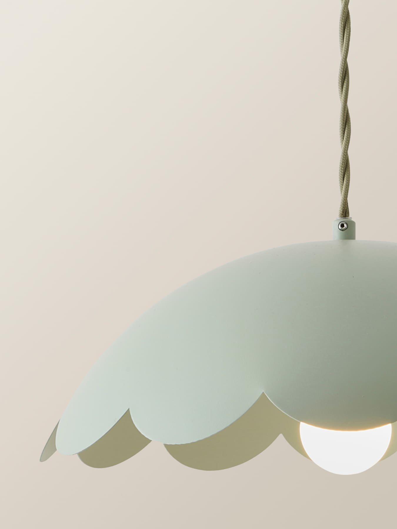 valuelights-millie-flower-scallop-pendant-ceiling-lightoutfit