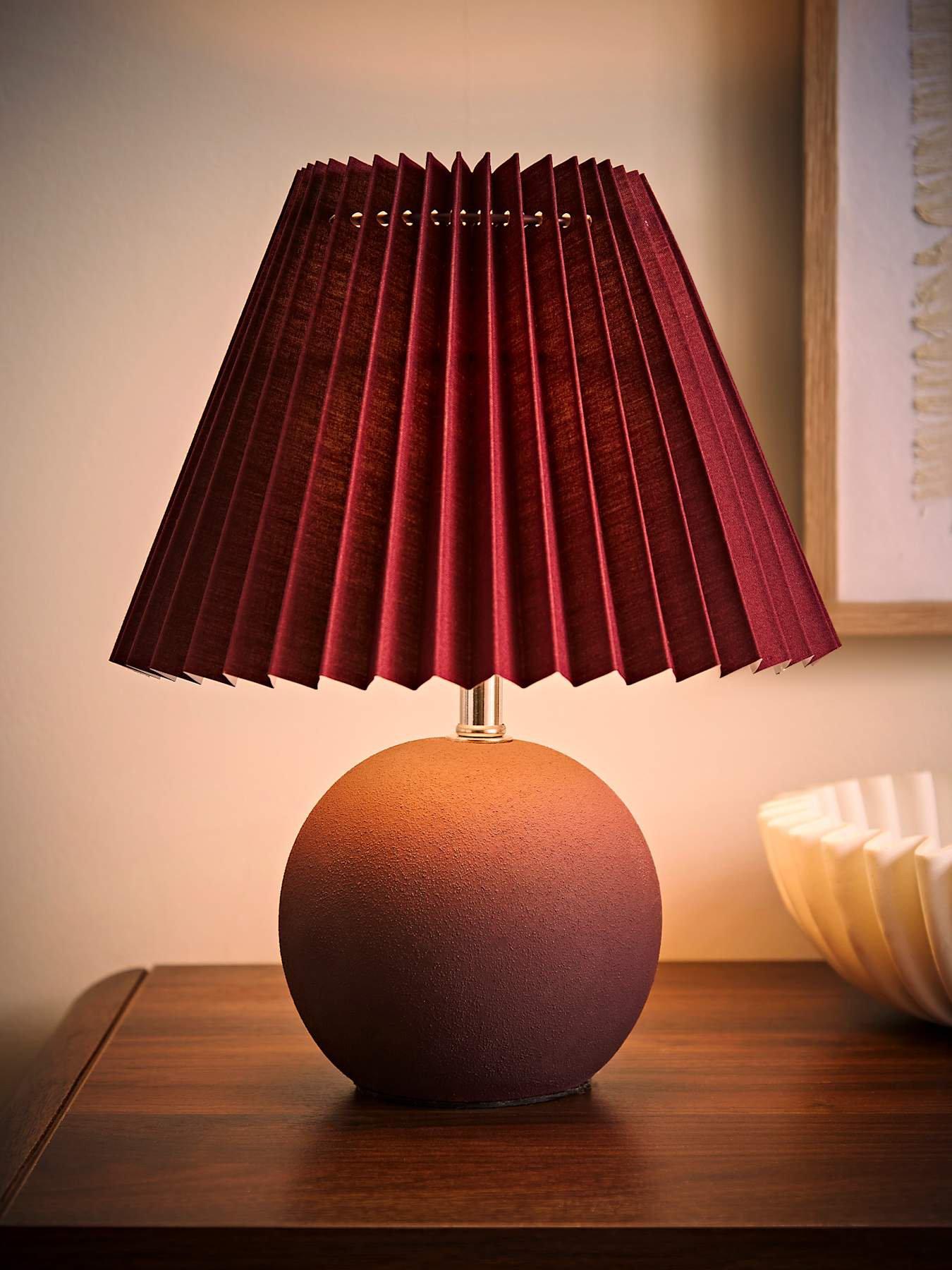valuelights-beattie-burgundy-origami-table-lampback