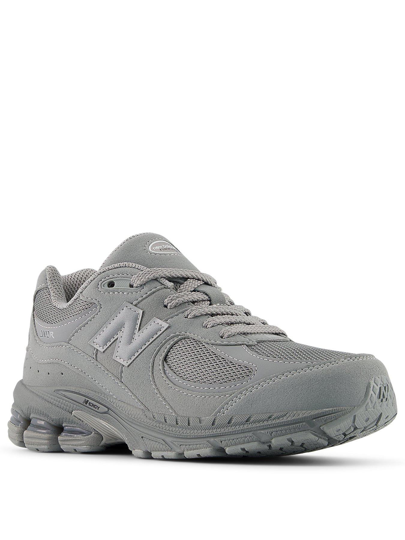 new-balance-junior-2002-trainer-greystillFront