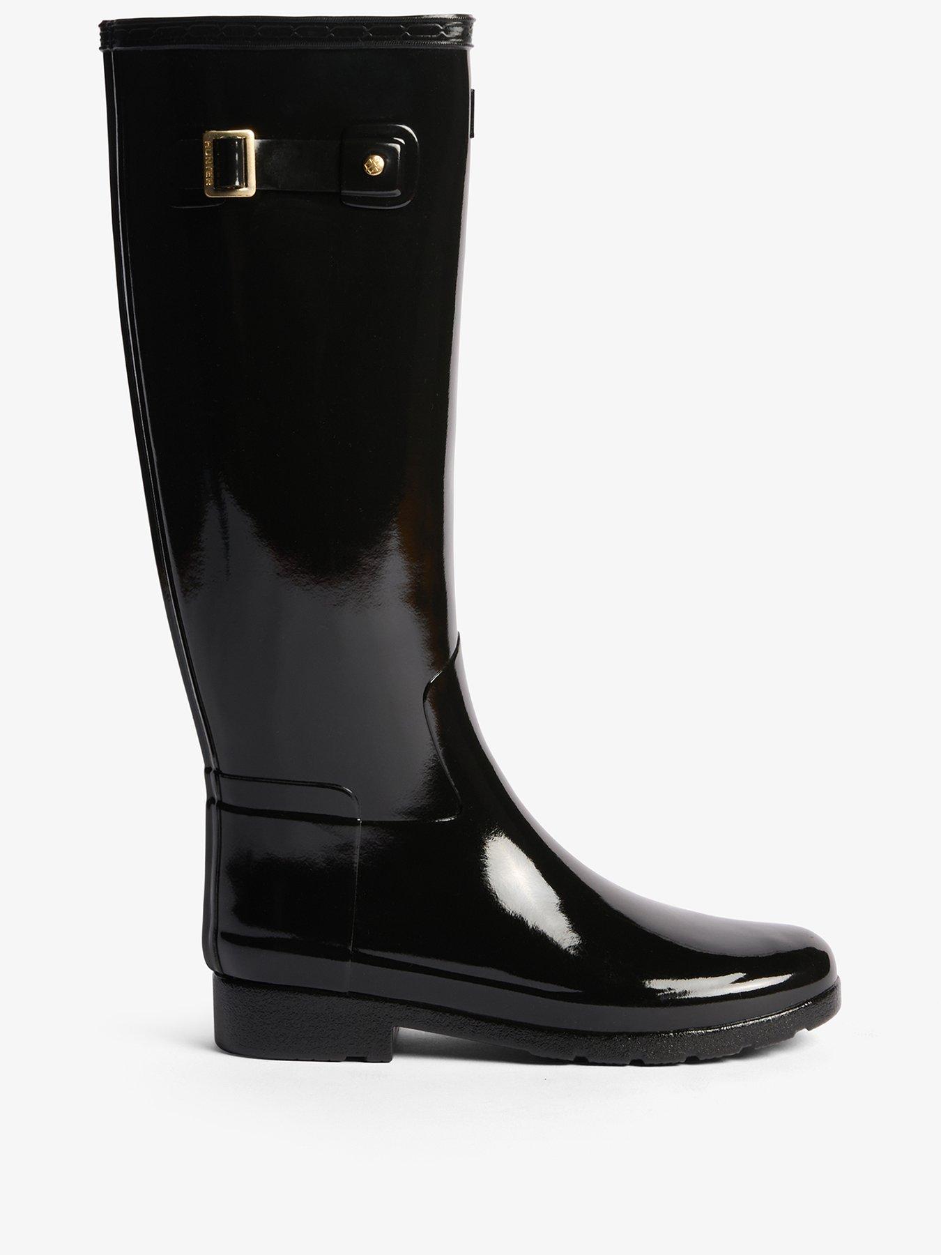 hunter-refined-gold-trim-tall-gloss-wellington-boots-blackstillFront