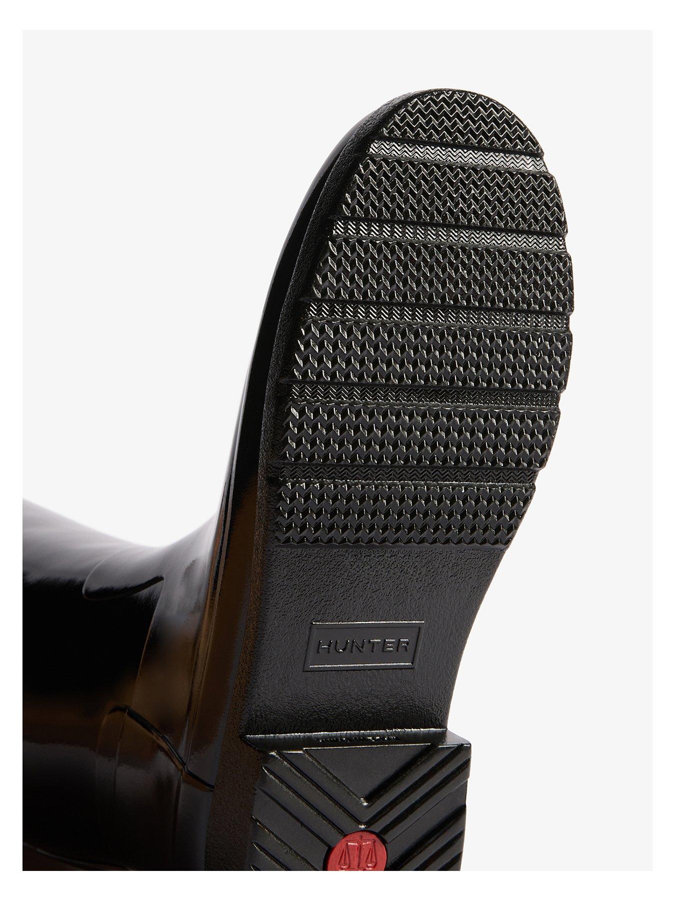 hunter-refined-gold-trim-tall-gloss-wellington-boots-blackdetail