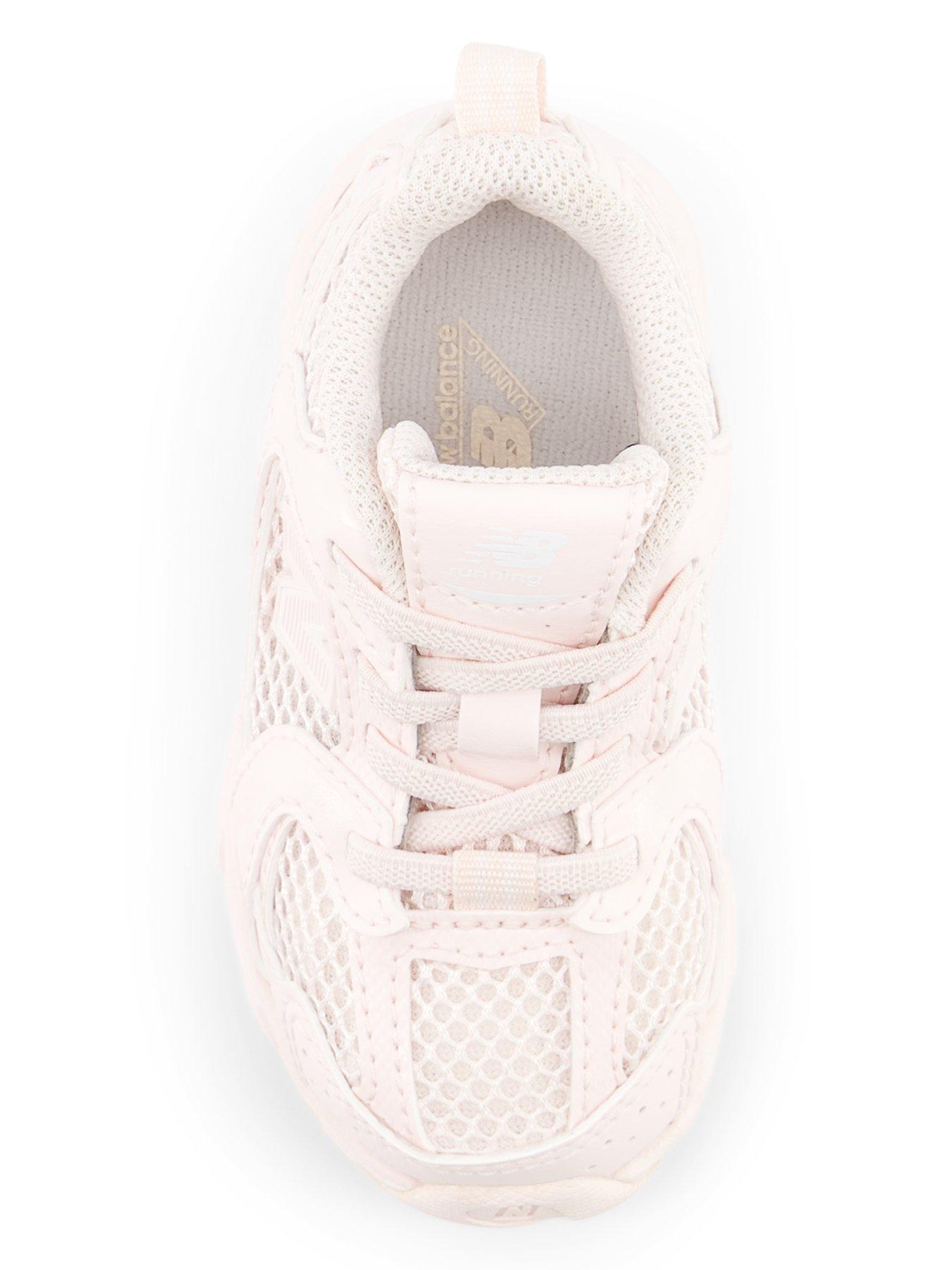 new-balance-infant-530-trainer-pinkoutfit