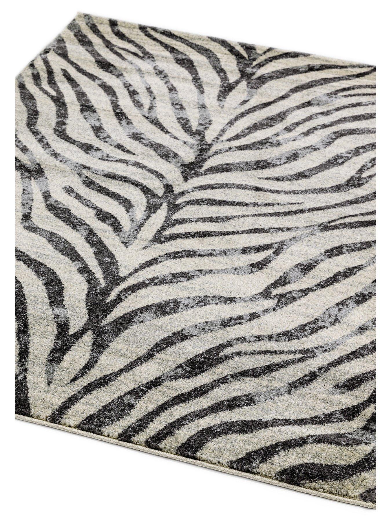 asiatic-nova-zebra-rug-greyback