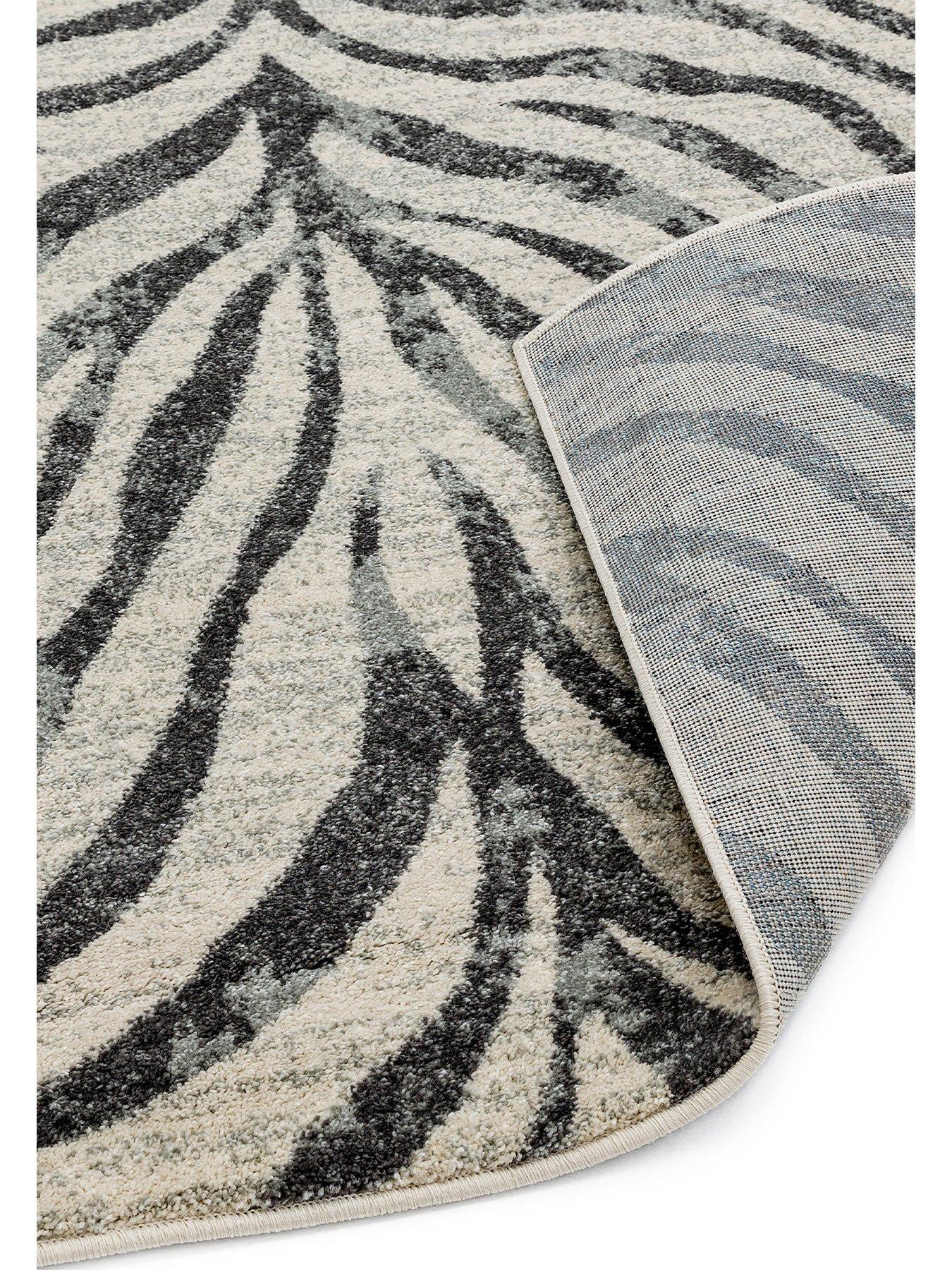 asiatic-nova-zebra-rug-greyoutfit