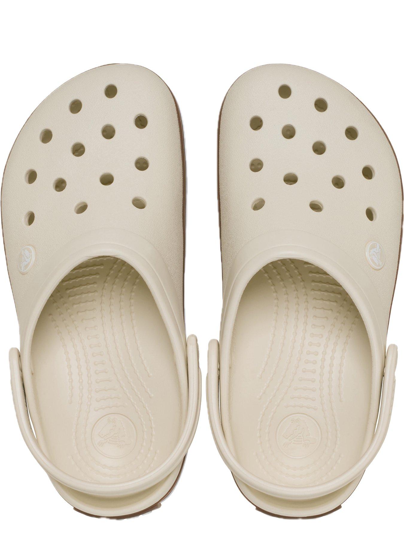 crocs-mens-crocband-gum-clog-sandal-whiteoutfit
