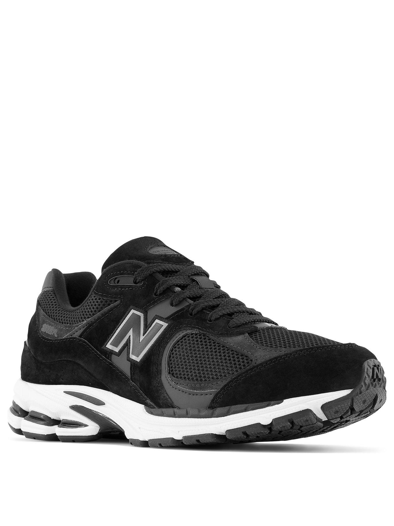 new-balance-unisex-2002r-trainer-blackstillFront