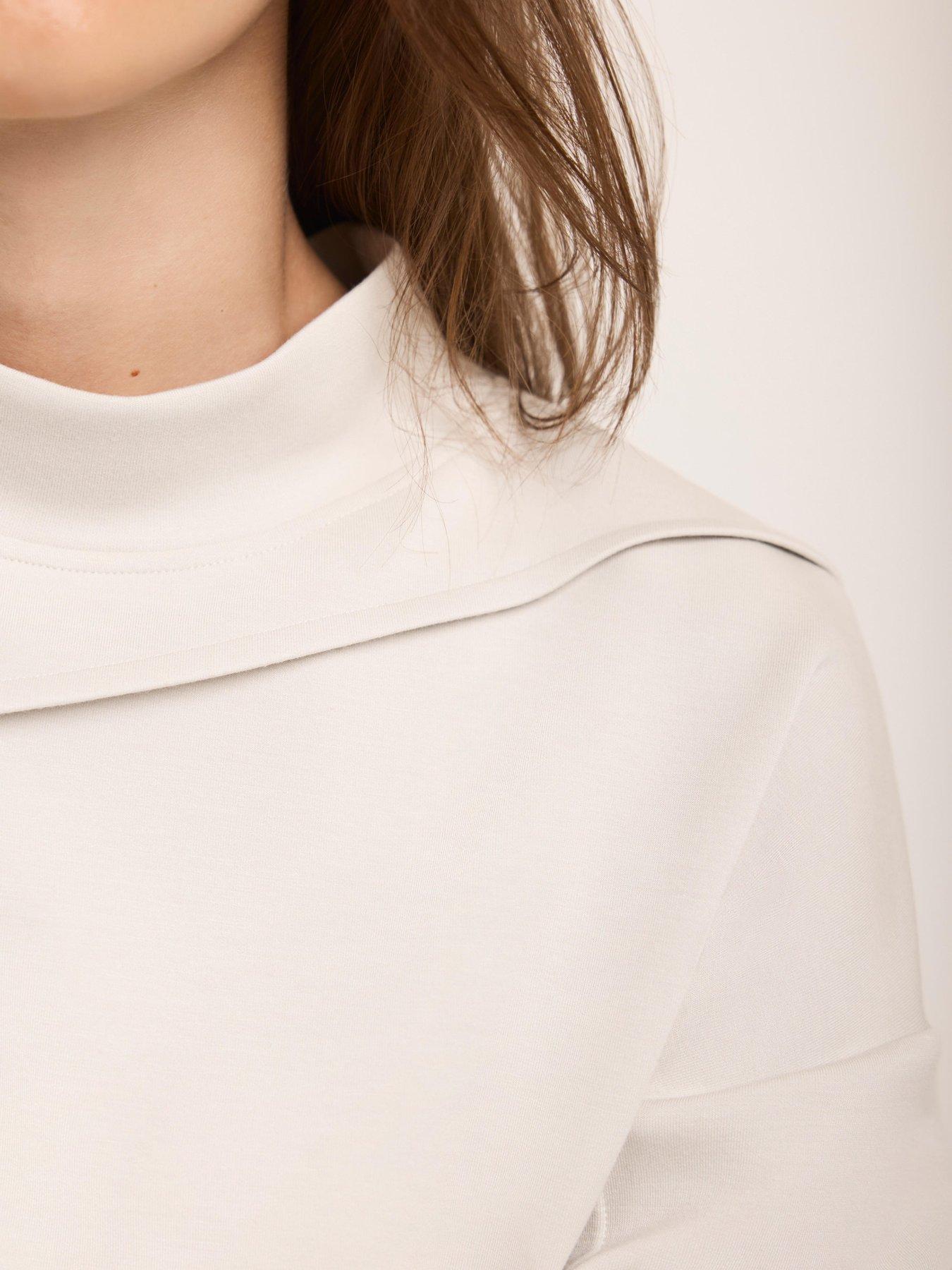 mint-velvet-cream-super-soft-sweatshirt-whiteoutfit