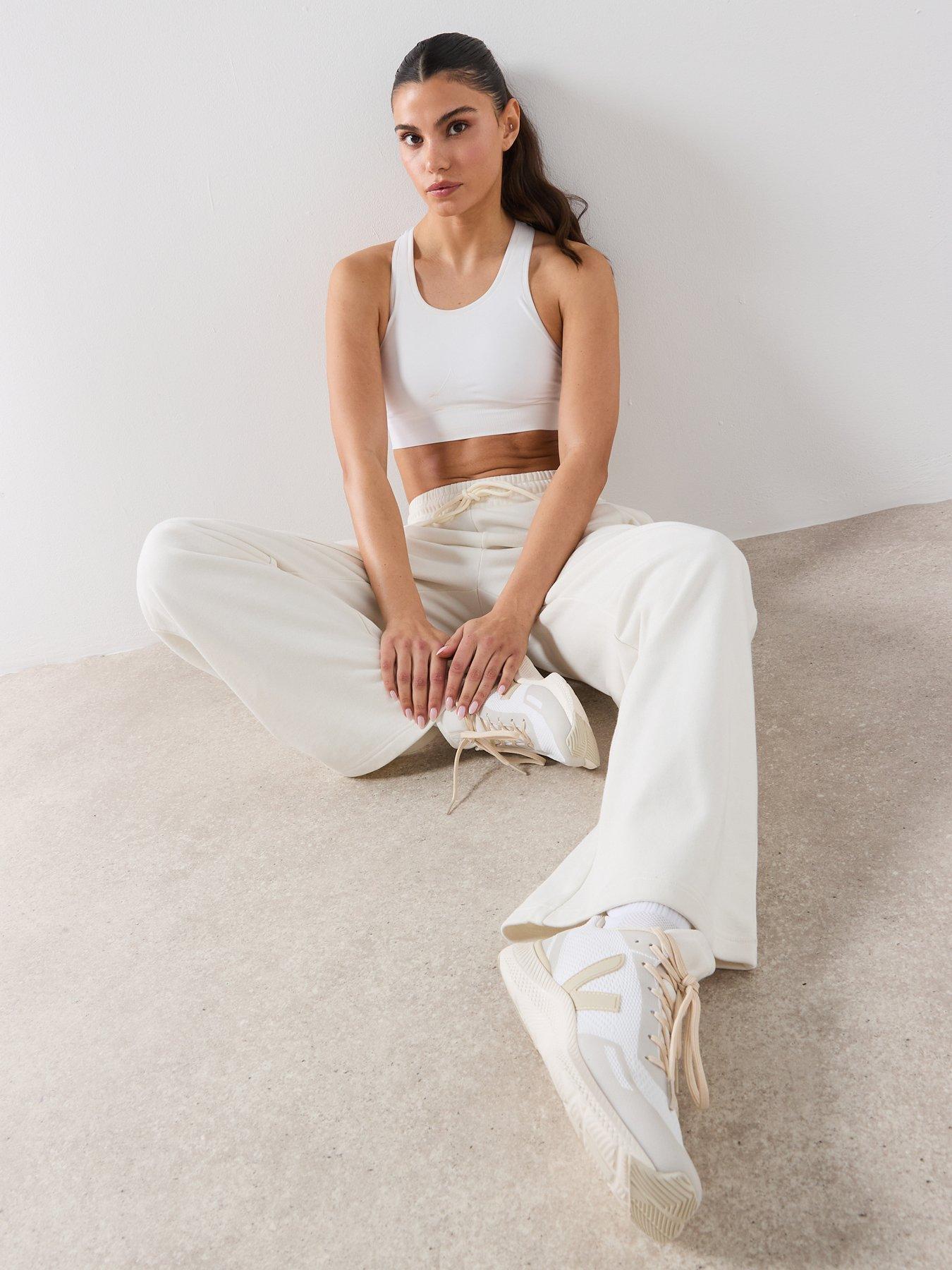 sweaty-betty-womens-training-revive-track-pant-off-whiteoutfit