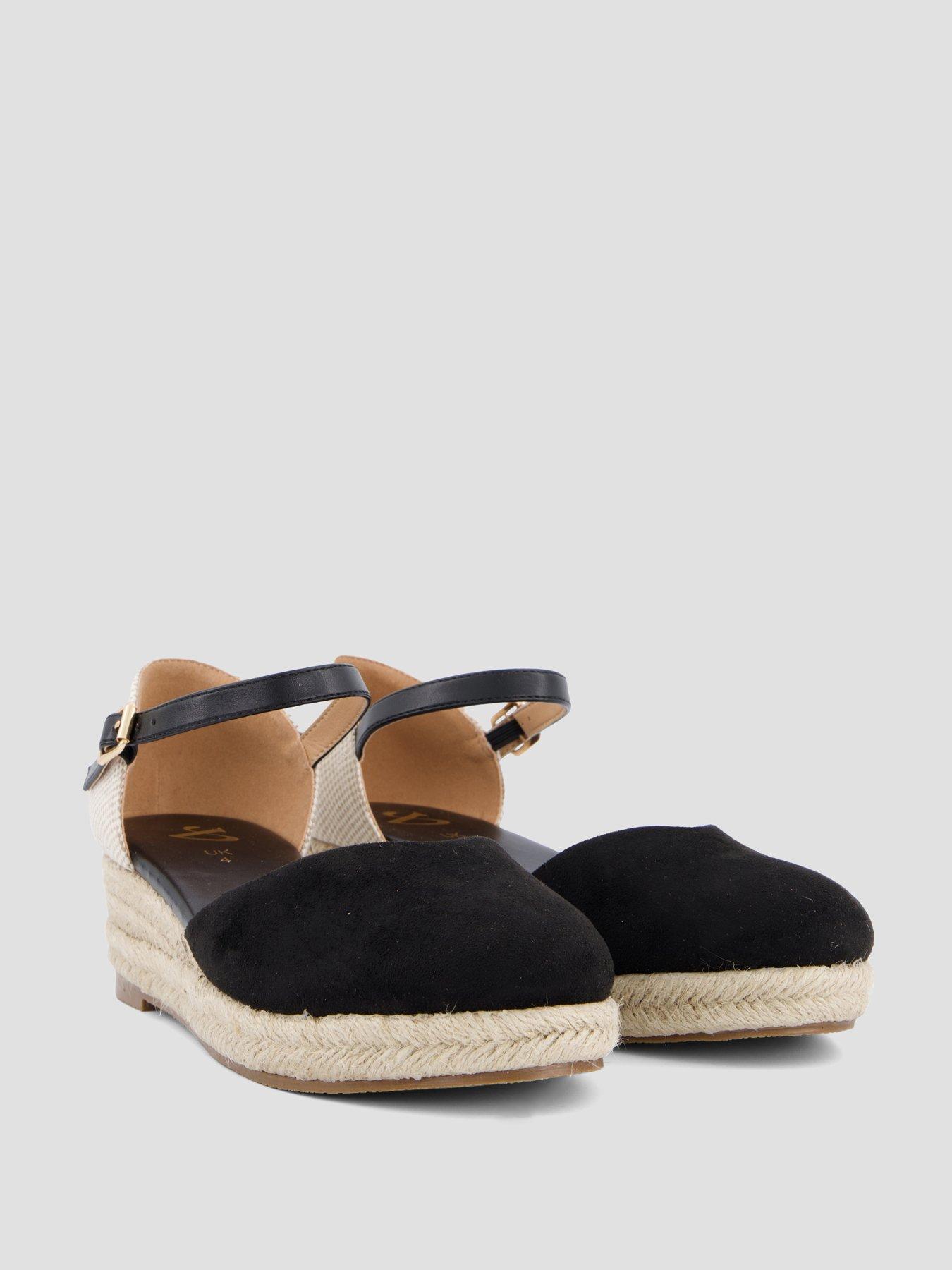 Image 6 of 7 of The Very Collection Low Wedge Closed Toe Shoe - Black