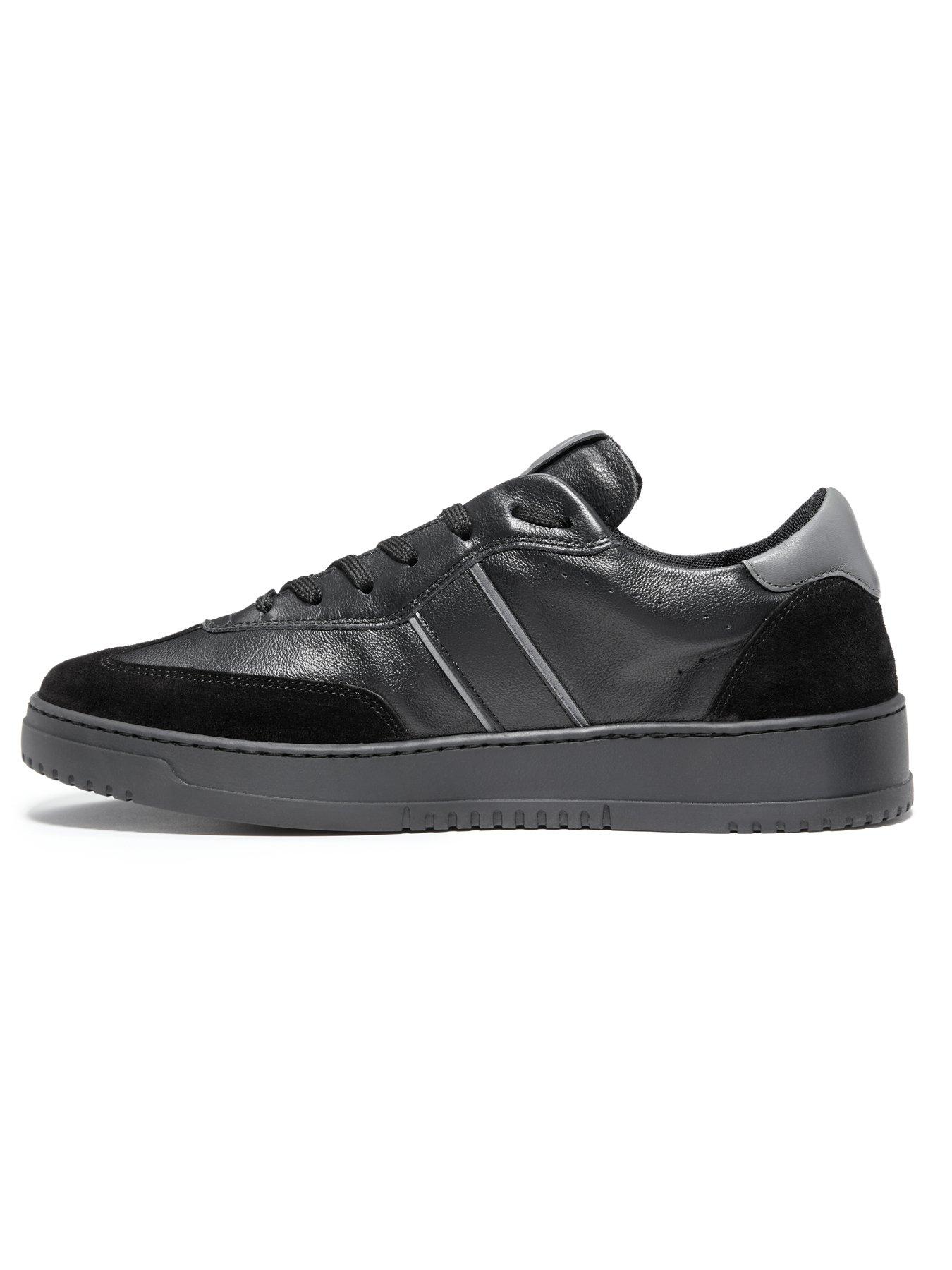 Image 7 of 7 of Valentino Valentino Saturno Sneaker