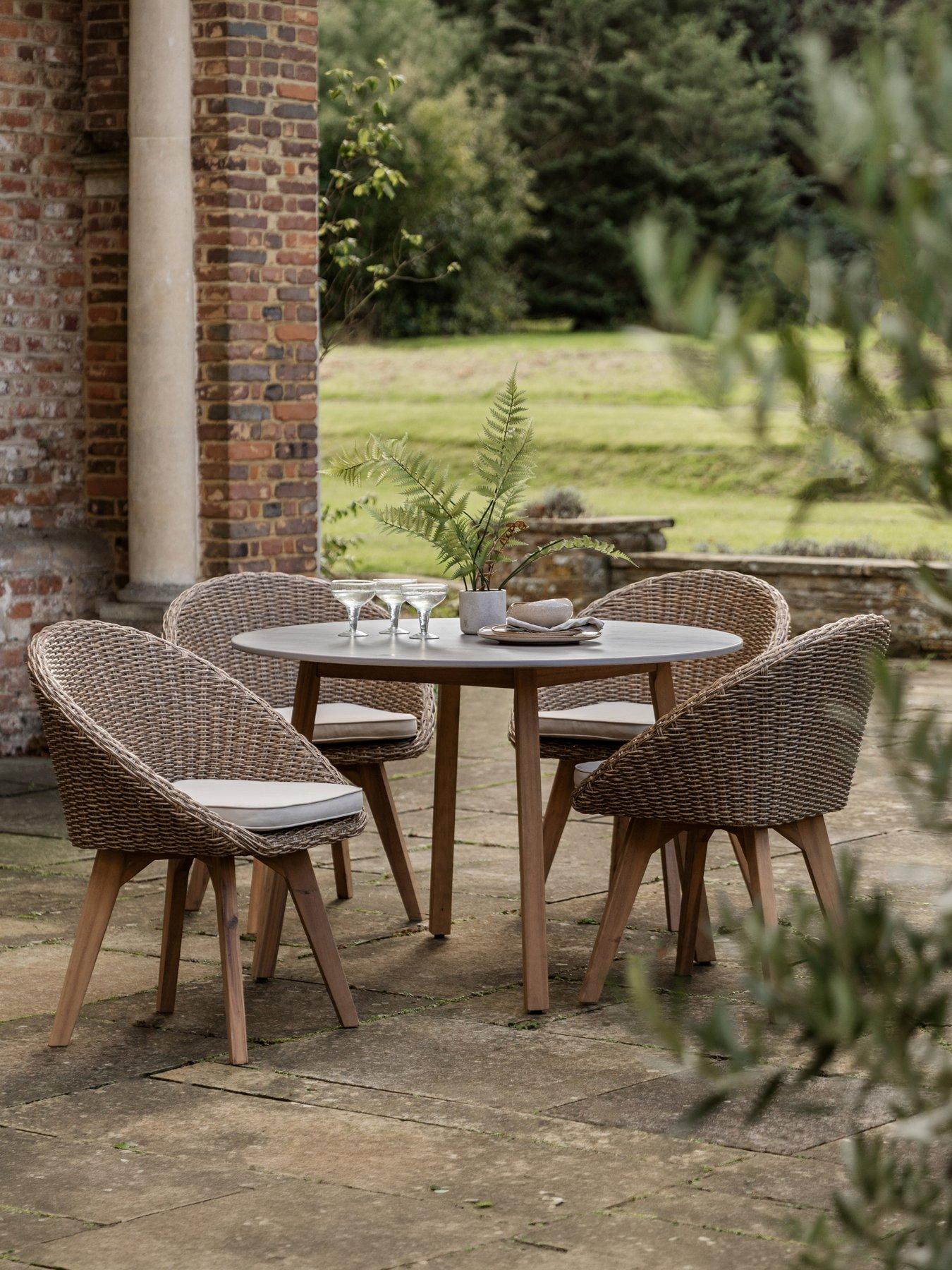 Gallery Direct Avena 4 Seater Round Dining Set