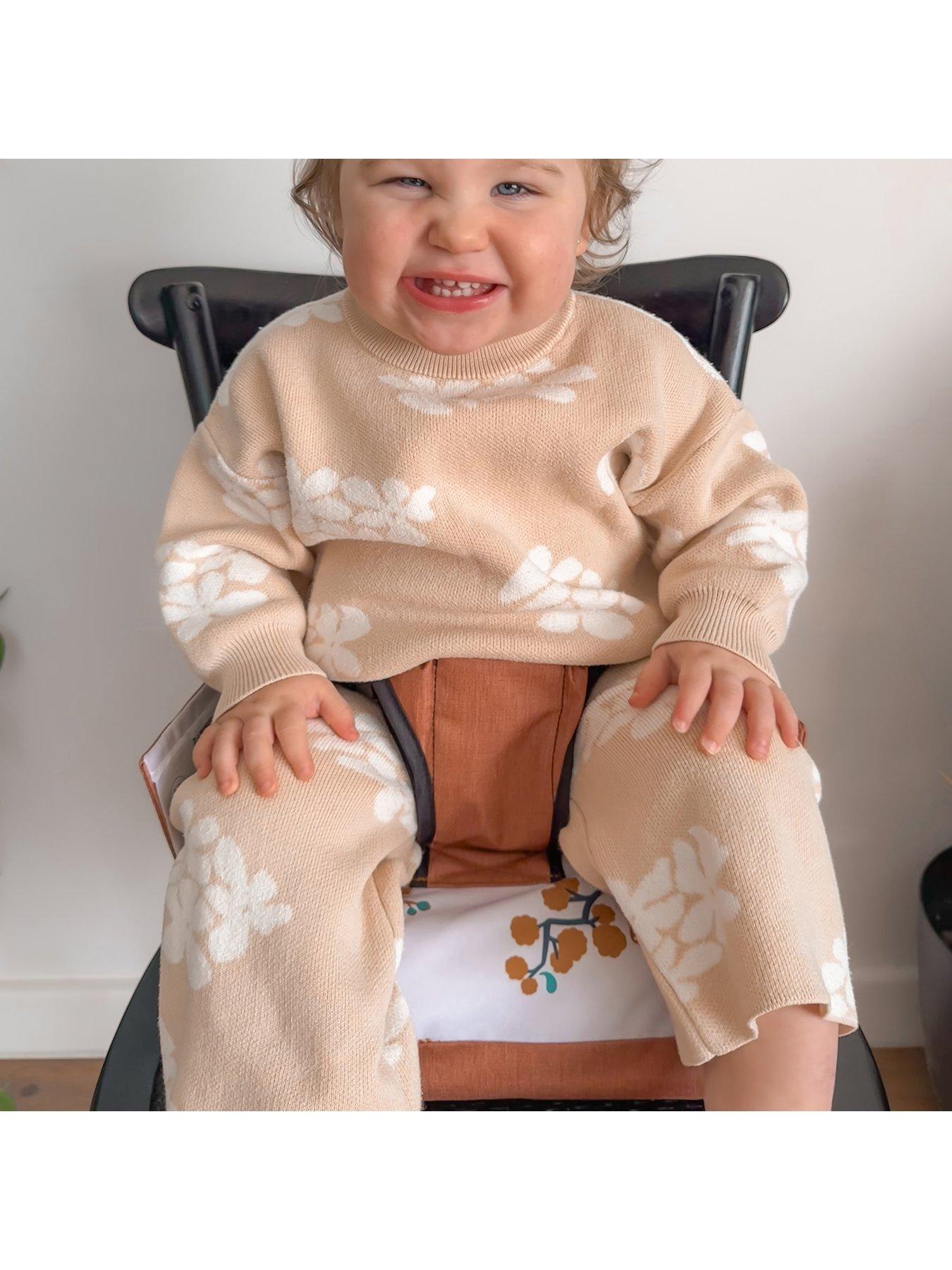 Image 5 of 7 of Dreambaby Grab 'n Go Home Booster Seat with Storage & Carry Strap
