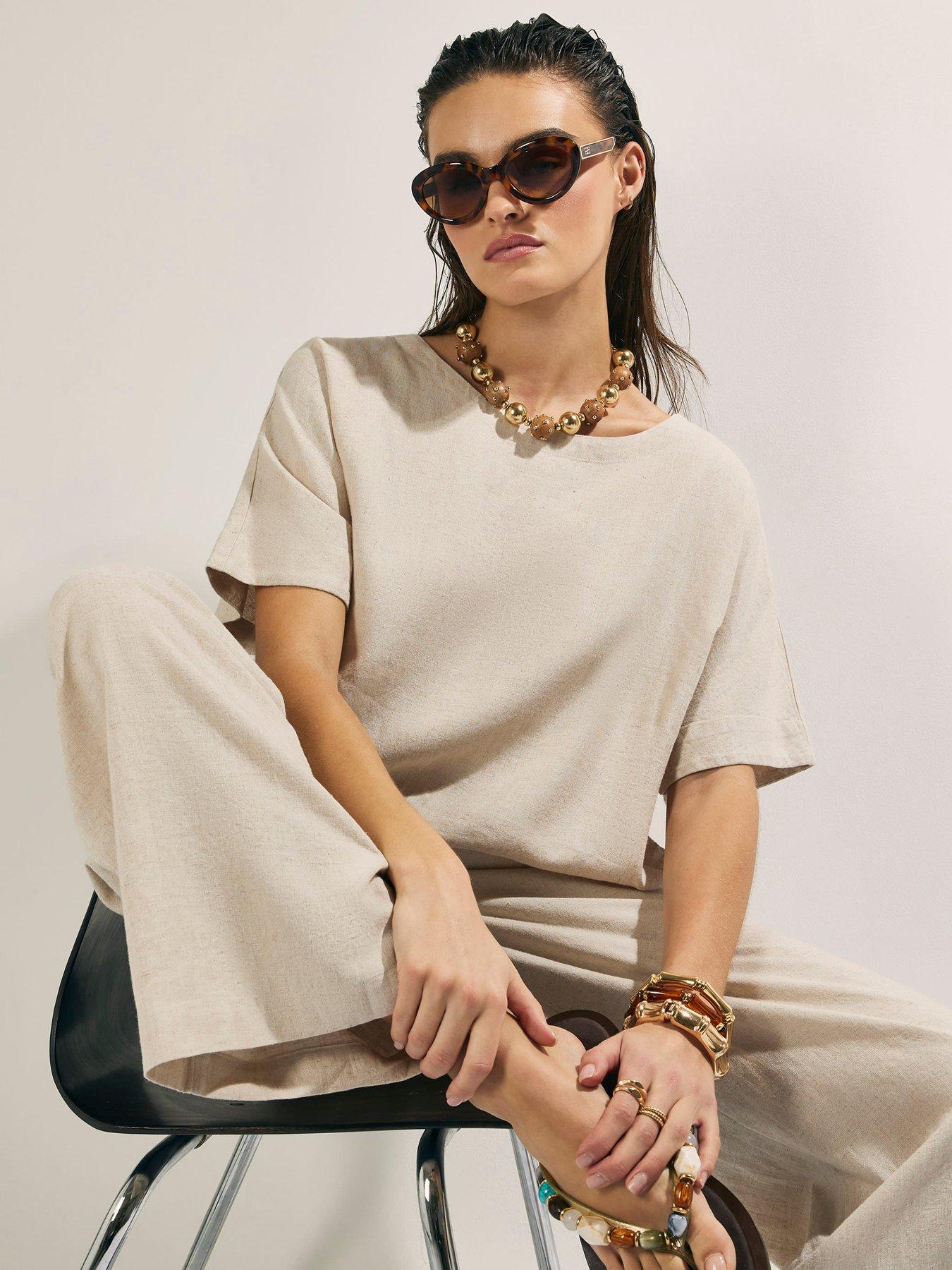 river-island-linen-blend-short-sleeve-t-shirt-beigeoutfit