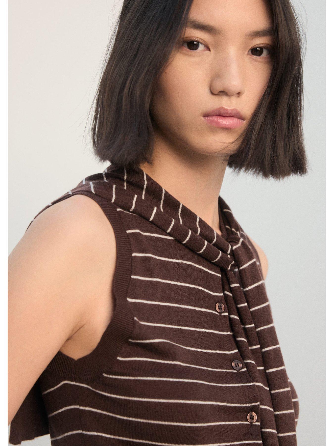 mango-jersey-knit-waistcoat-brownoutfit
