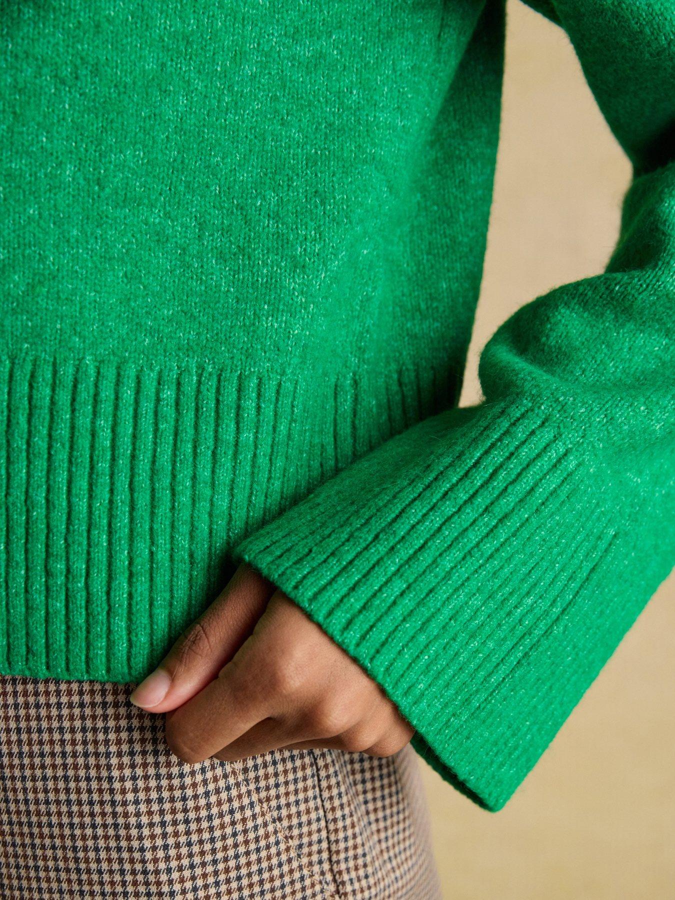 joules-relaxed-knitted-round-neck-button-through-cardigan-greenoutfit