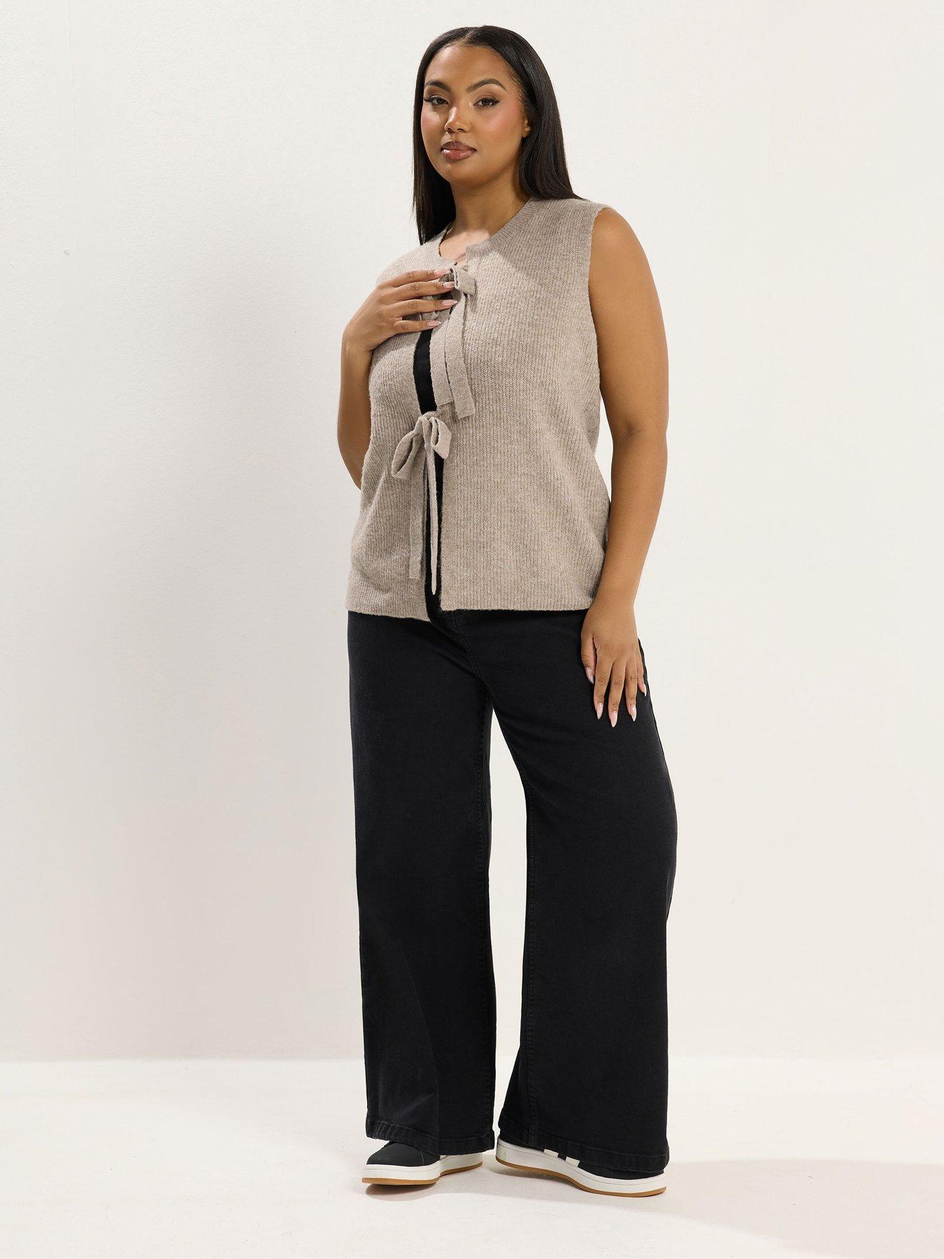 yours-curve-double-tie-waistcoatback