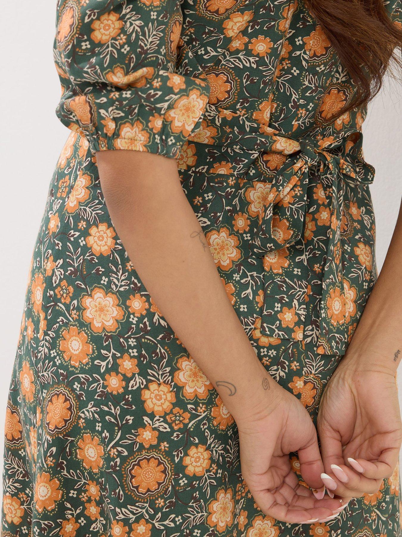 pixiegirl-petite-tapestry-floral-empire-midi-dressoutfit