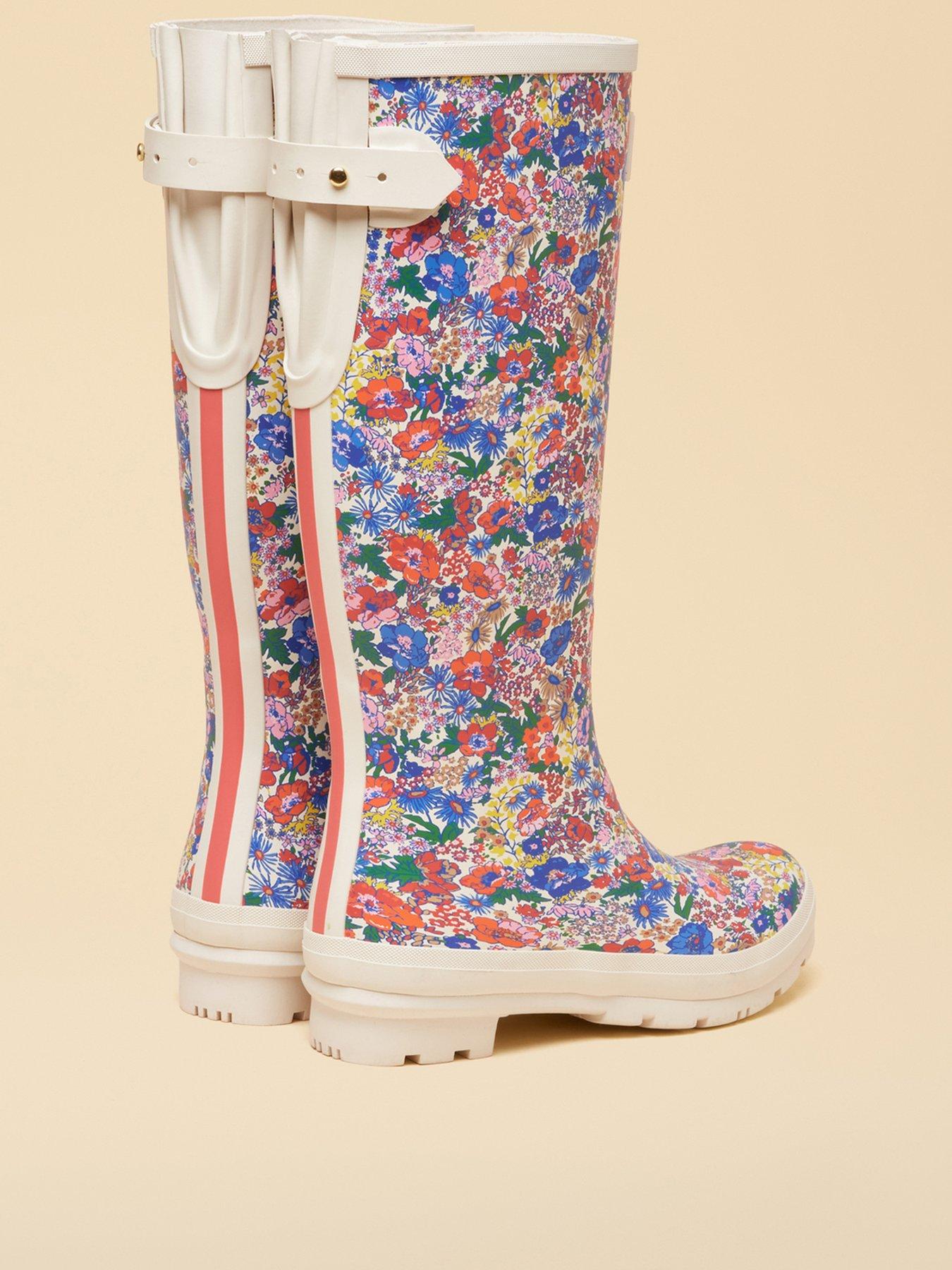 joules-welly-print-white-ditsyback