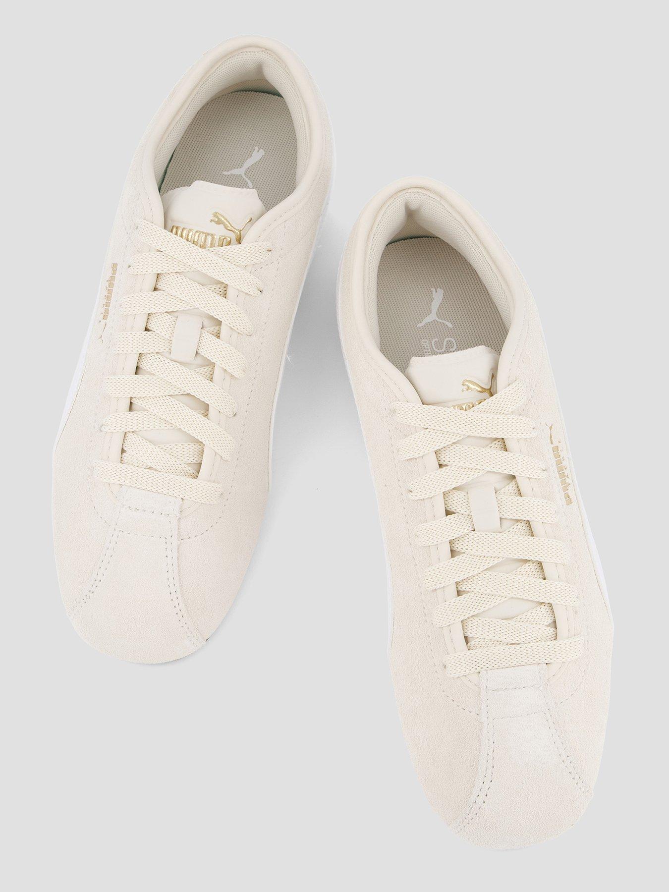 puma-womens-tackle-trainer-whiteoutfit