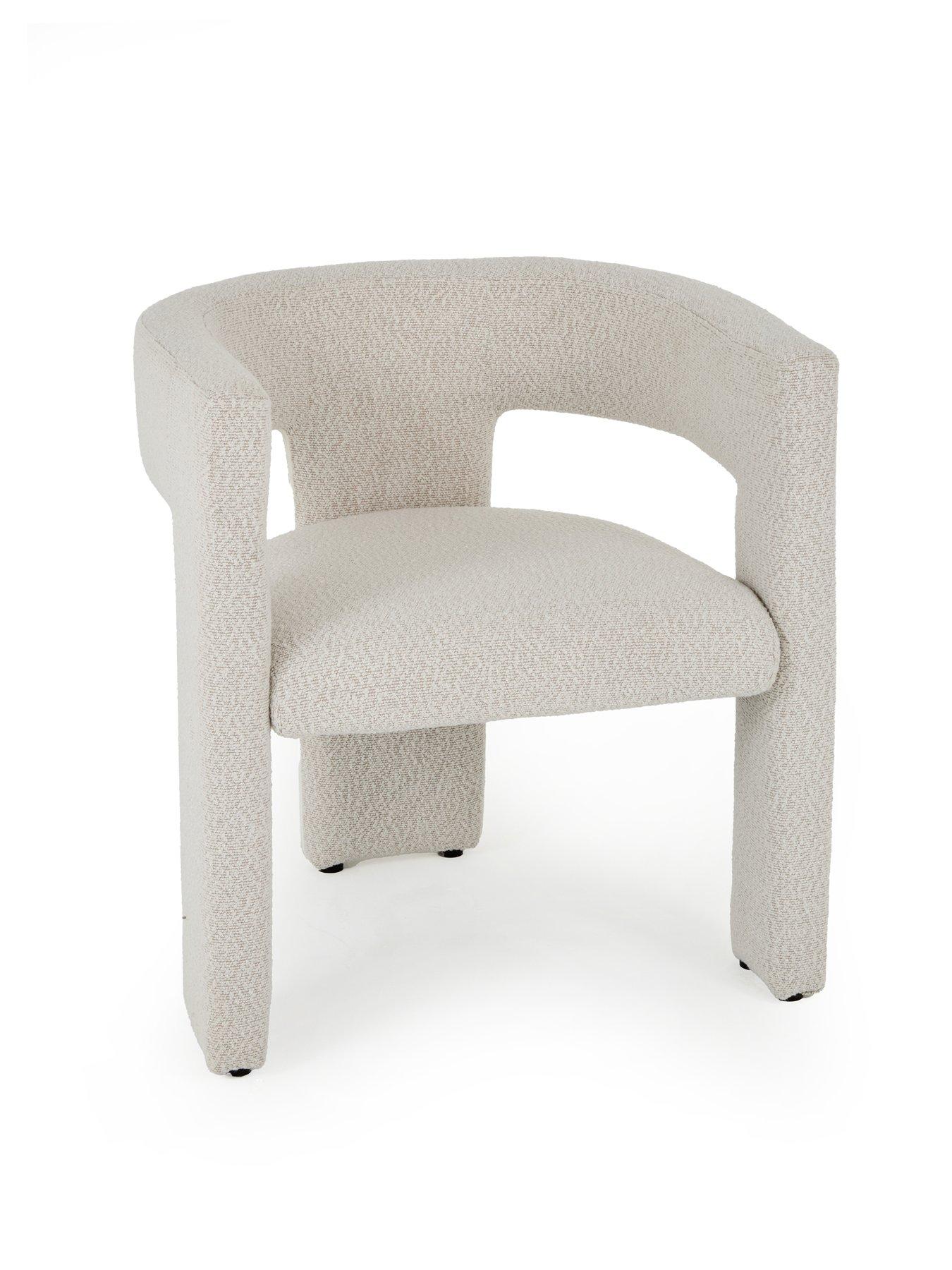 the-very-collection-arley-120-cm-round-dining-table-4-nell-boucle-dining-chairs-white-wash-oakcreamback