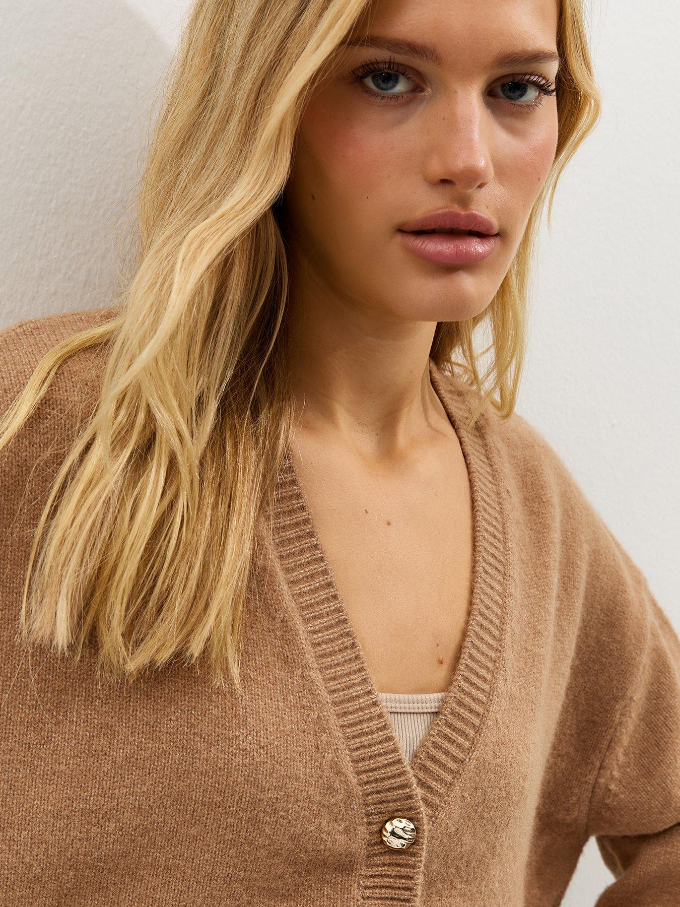 new-look-v-neck-boyfriend-cardigan-cameloutfit