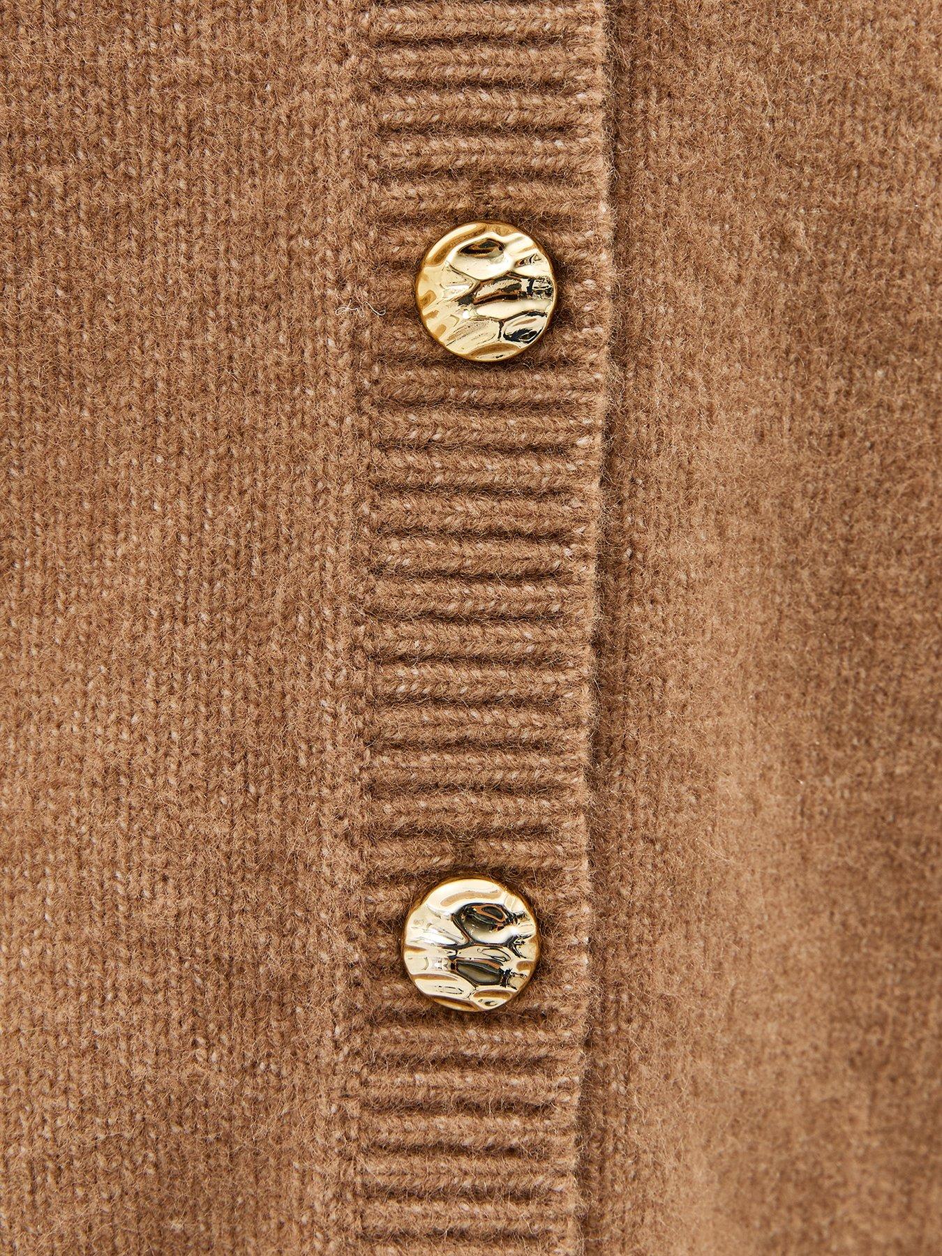 new-look-v-neck-boyfriend-cardigan-cameldetail